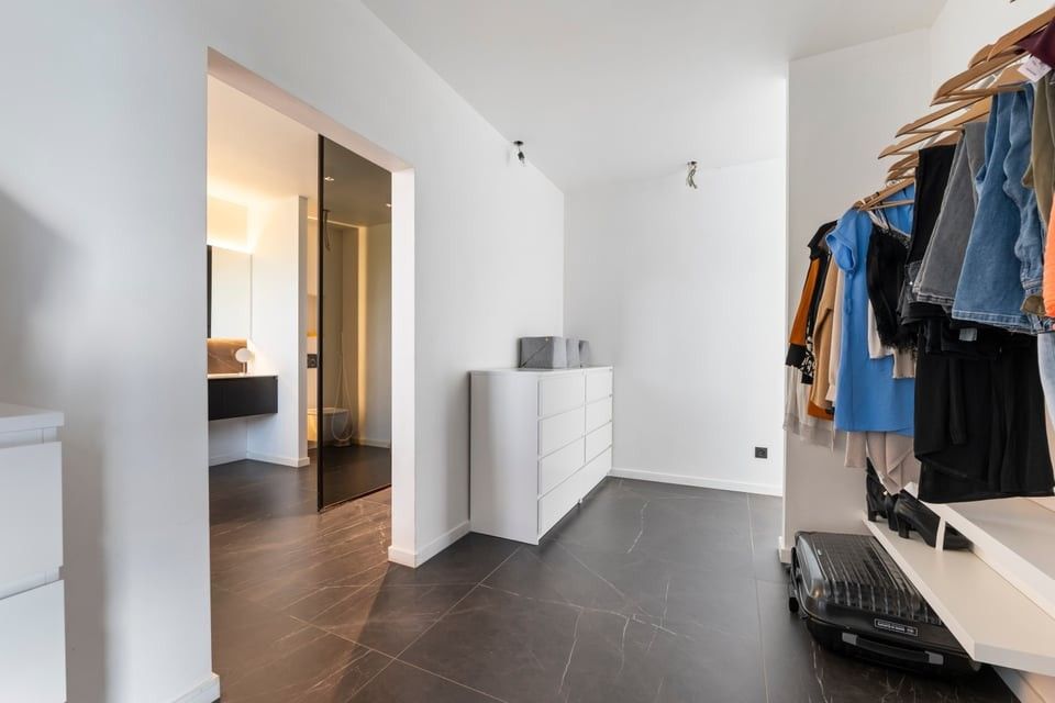 UNIEKE LUXUEUZE VILLA OP EEN PRACHTIG PERCEEL VAN 28A50CA IN SINT-TRUIDEN foto 34