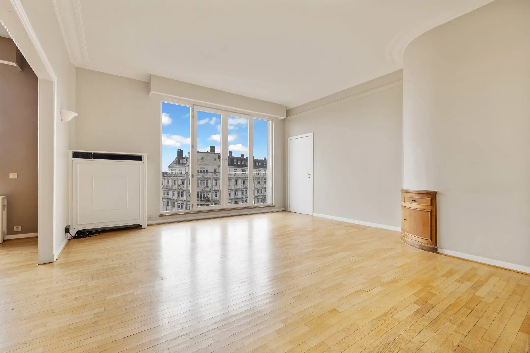 Appartement met 4 slaapkamers aan de Louizalaan foto 6