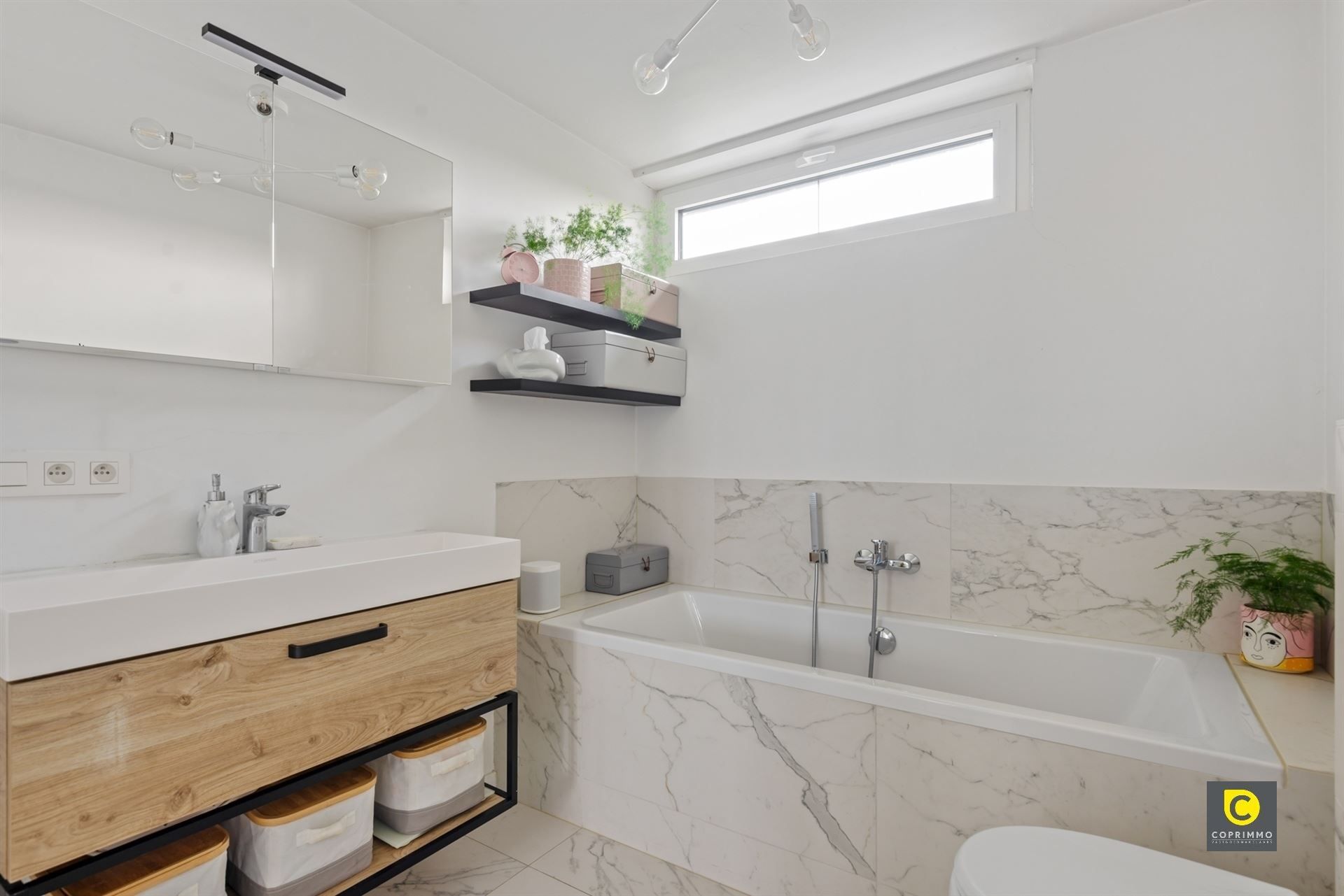 Woning:4slk,2 badk en ZWperceel foto 12