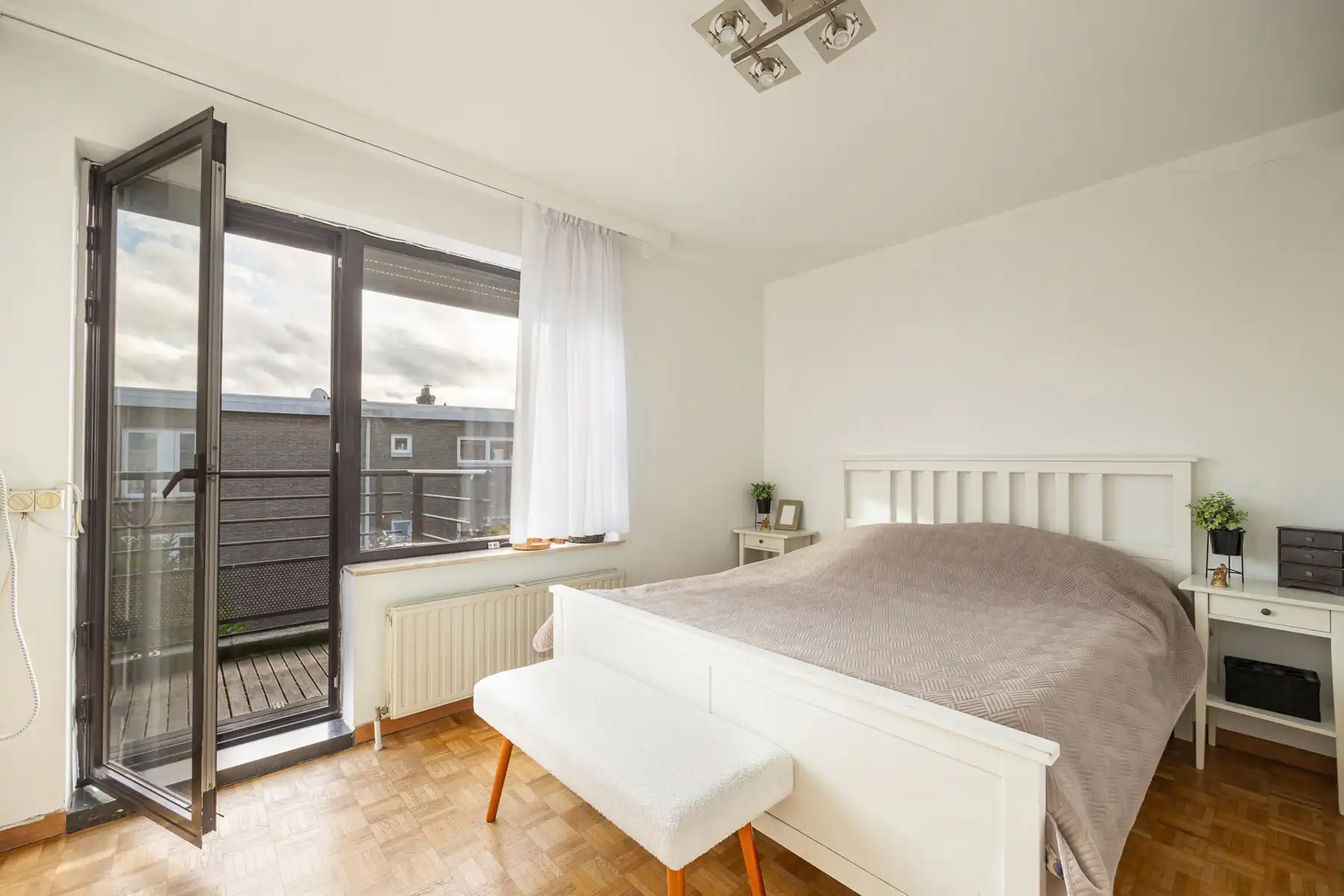Rustig gelegen 2-slaapkamerappartement met terras foto 10