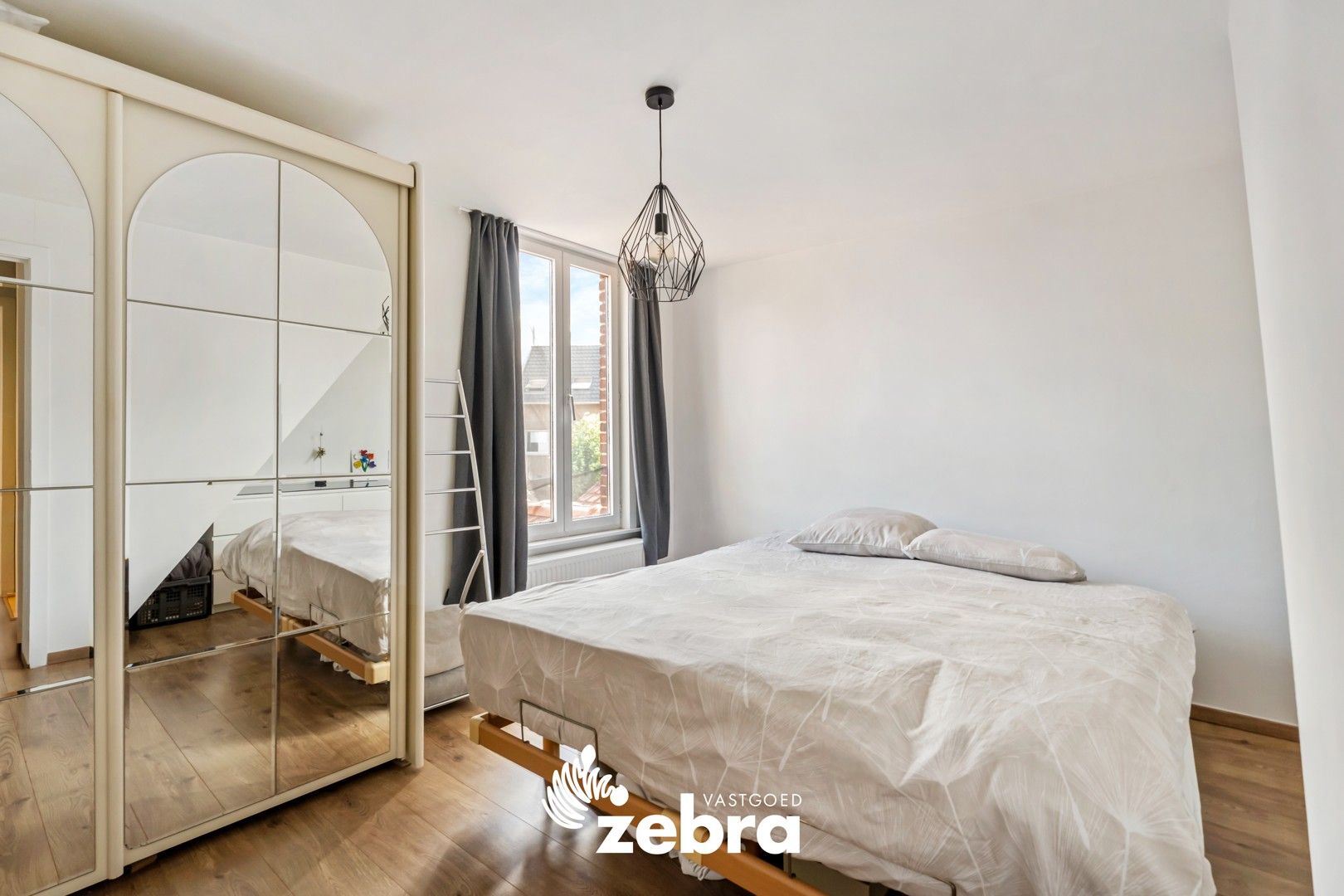 Instapklare en verzorgde woning nabij het centrum van Roeselare! foto 17