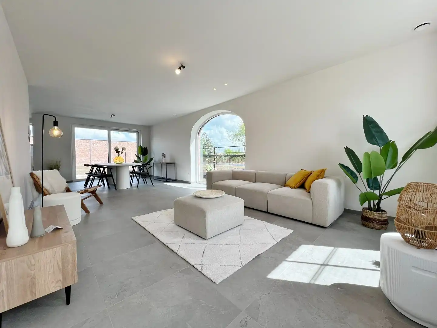 Halfopen karaktervolle nieuwbouwwoning met dubbele garage en tuin. ( 6%btw mogelijk ) foto 7