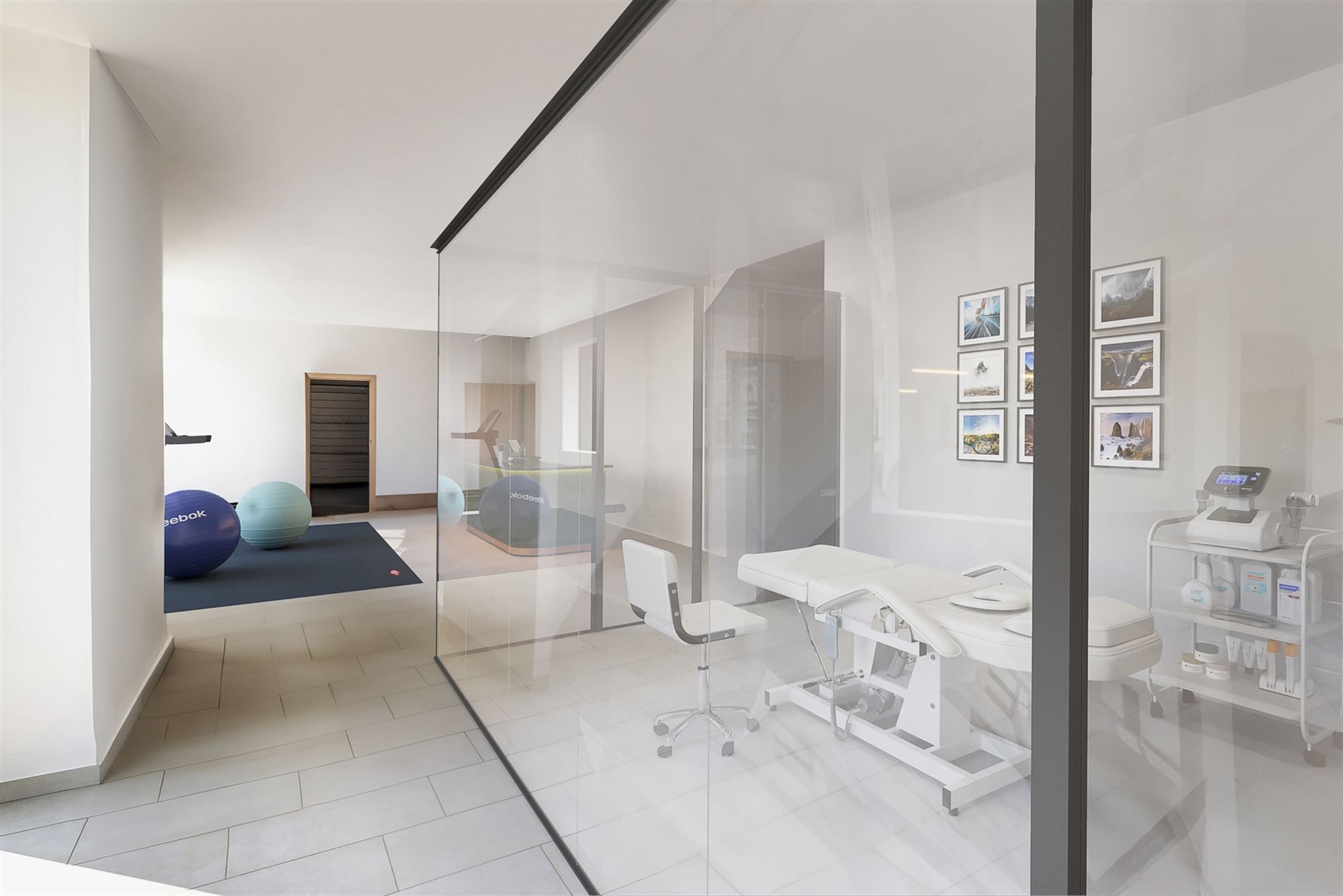 COMMERCIËLE RUIMTE + BIJHOREND APPARTEMENT MET 3 SLAAPKAMERS OP EEN PERCEEL VAN 1257M² TE LEOPOLDSBURG foto 6