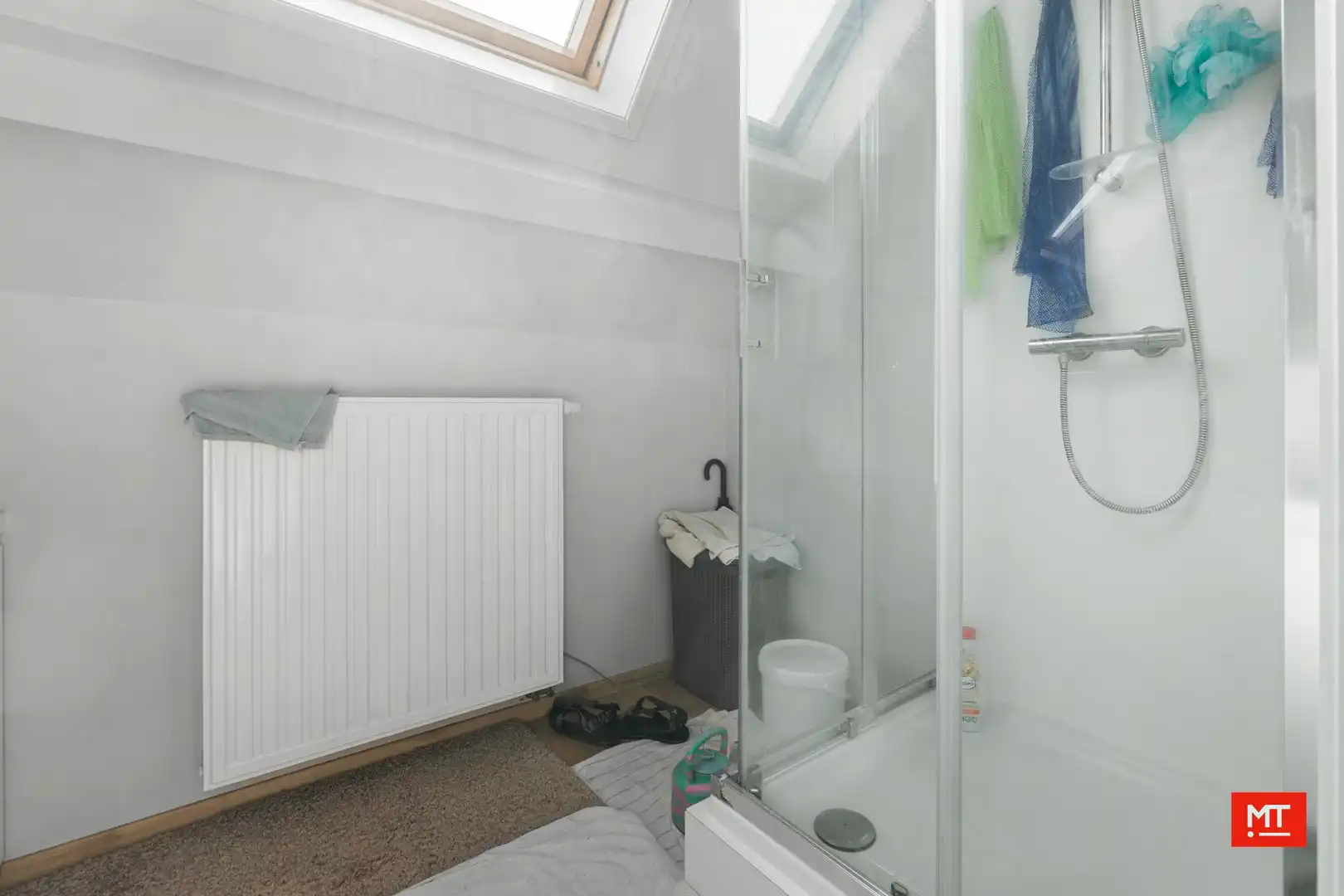 Opbrengsteigendom bestaande uit handelsruimte en 2 appartementen in centrum Beselare foto 16