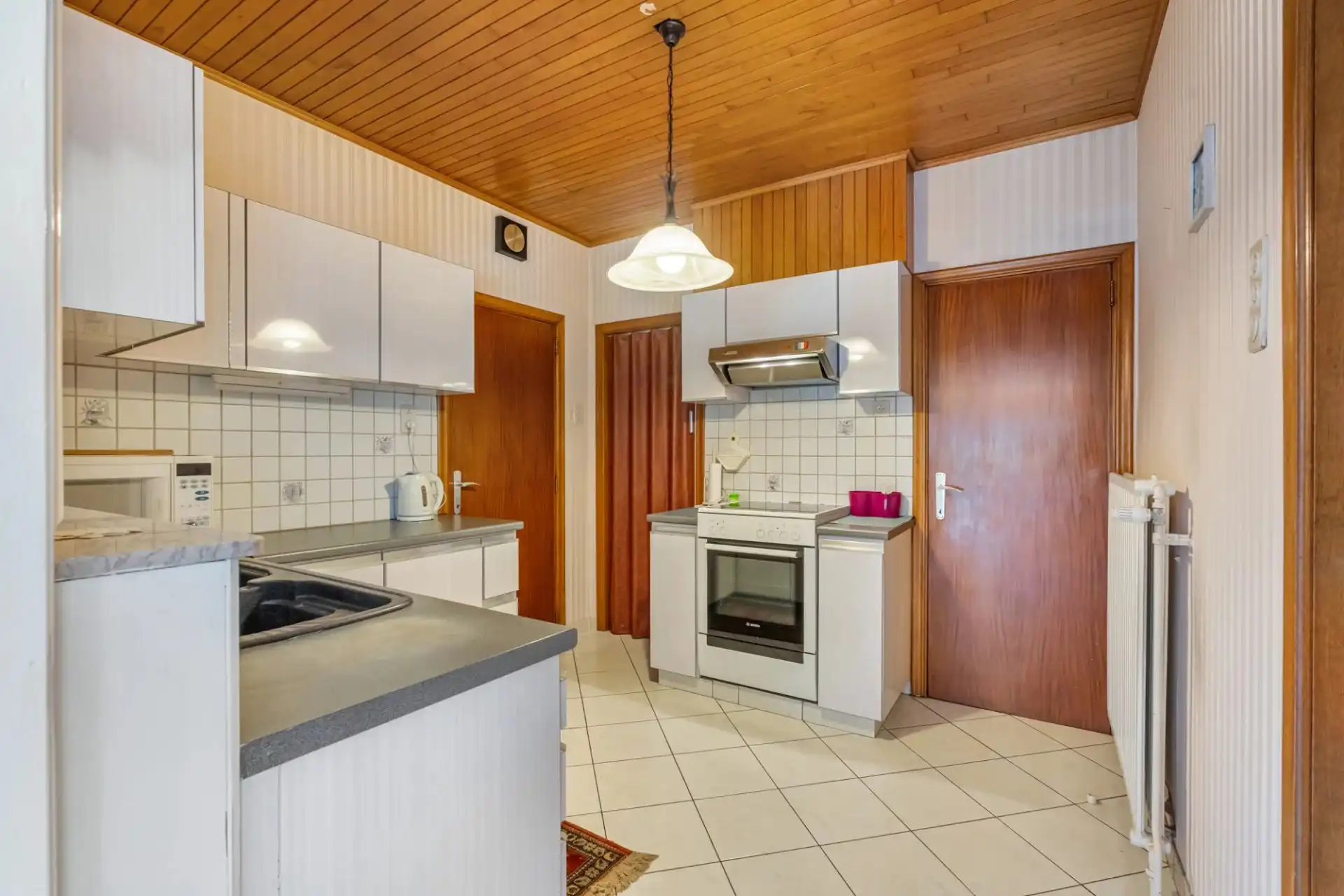 Karaktervolle woning met 3 slaapkamers en ruime tuin in Paal-Beringen foto 11