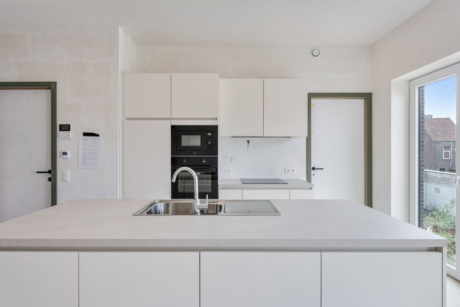 Nieuwbouwappartement met 2 slpks + terras foto 4