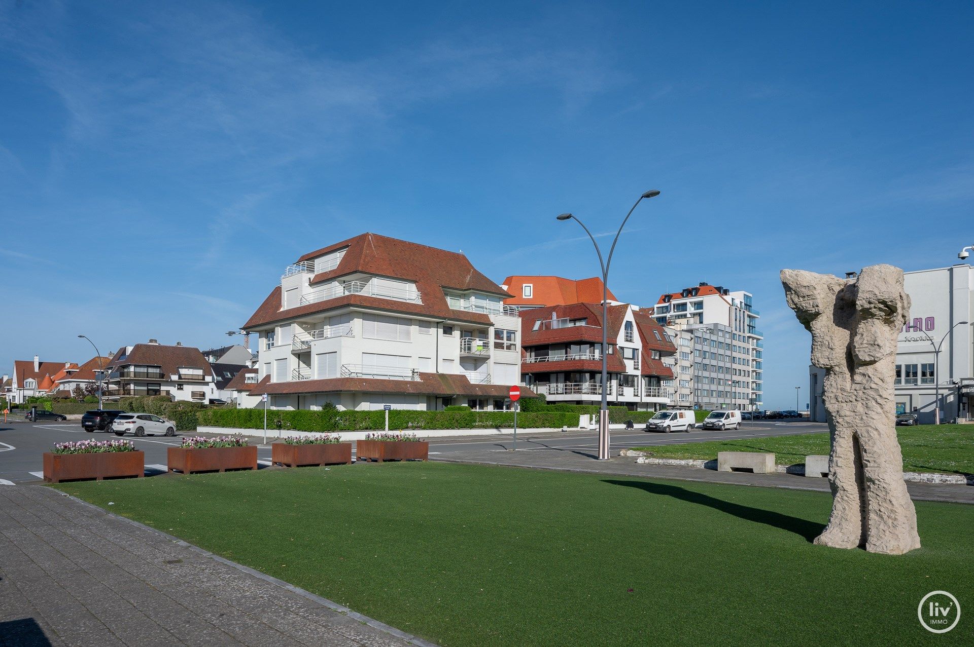 Gerenoveerd HOEKappartement in een luxueuze villaresidentie met open zicht op la reserve en het casino te Knokke. foto 29