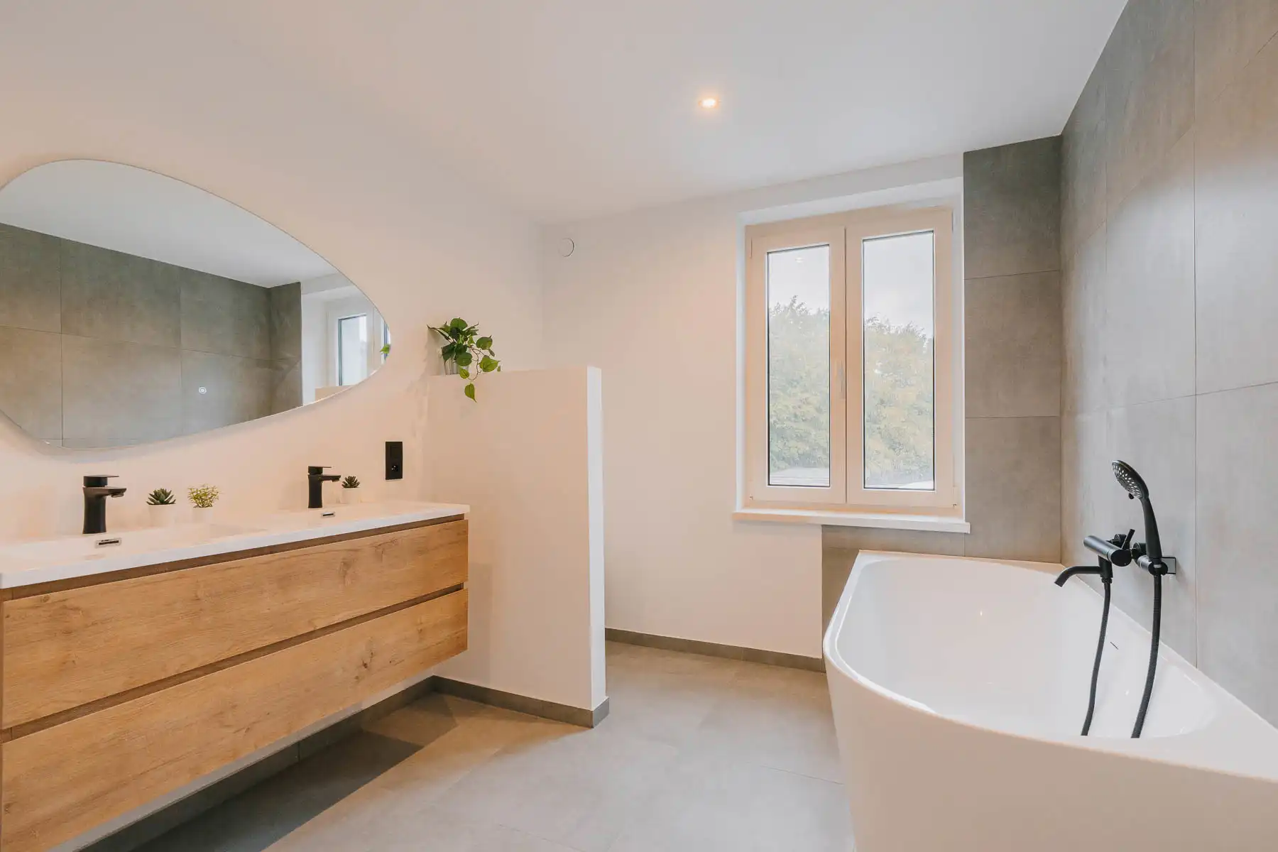 Vernieuwde energiezuinige woning in centrum Tremelo foto 22