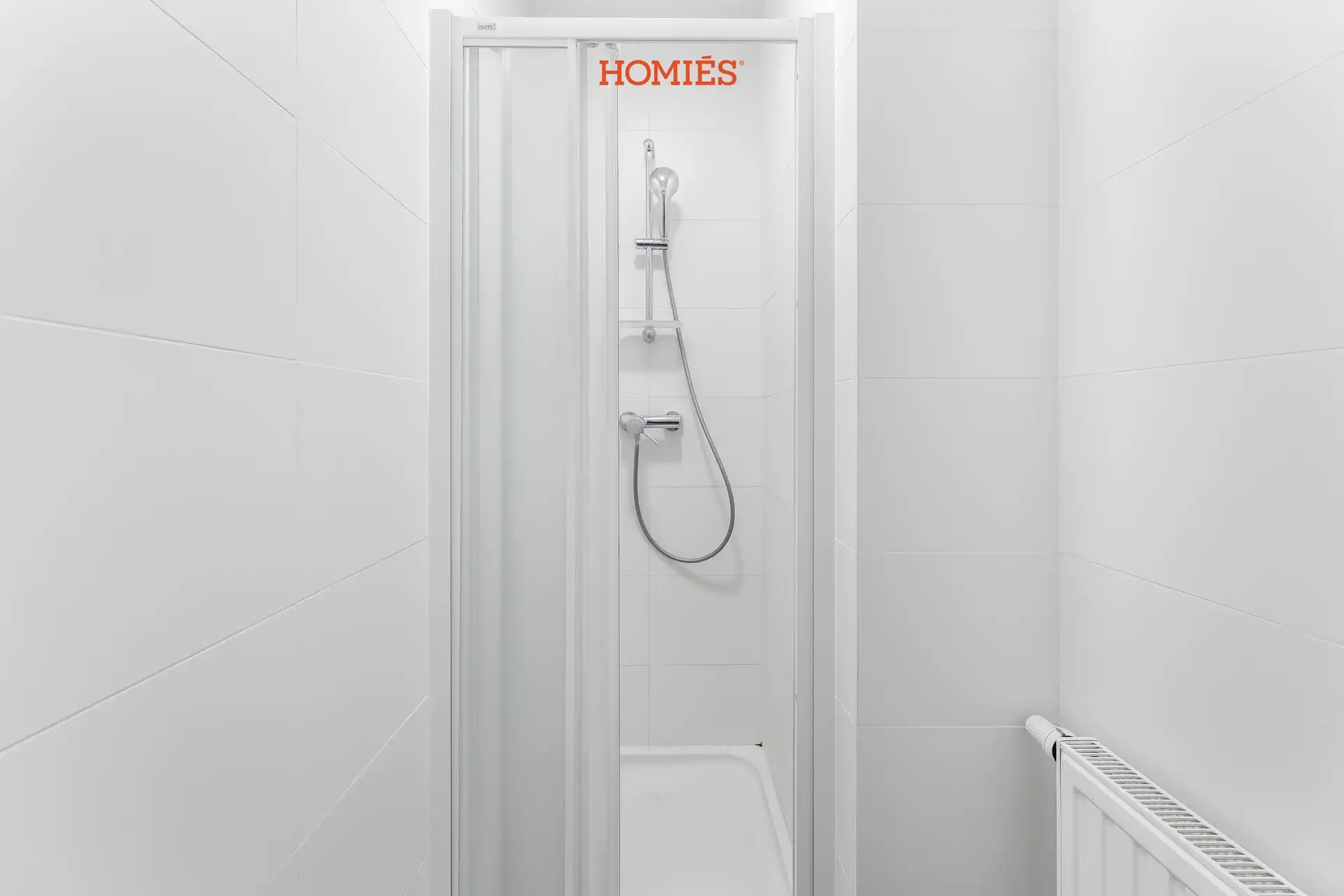 Moderne studentenkamer met hedendaags comfort foto 10