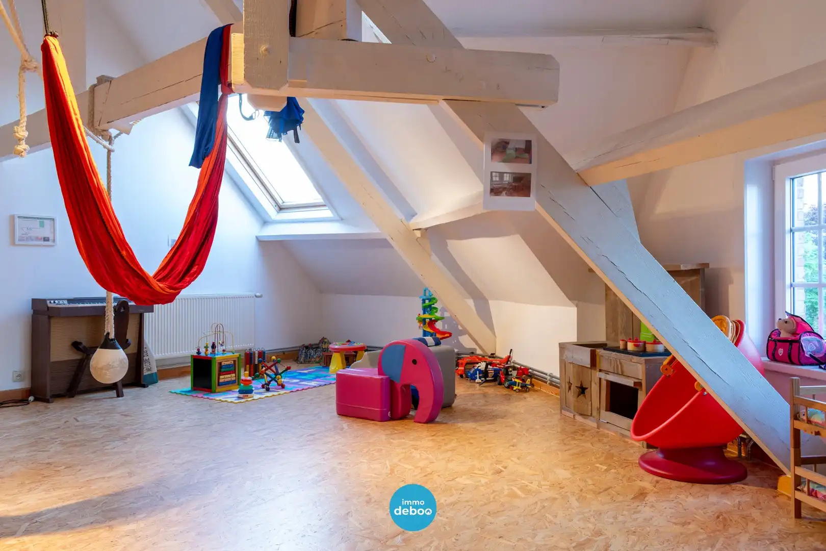 Uitzonderlijk ruime polyvalente woning met zuidgerichte tuin foto 13