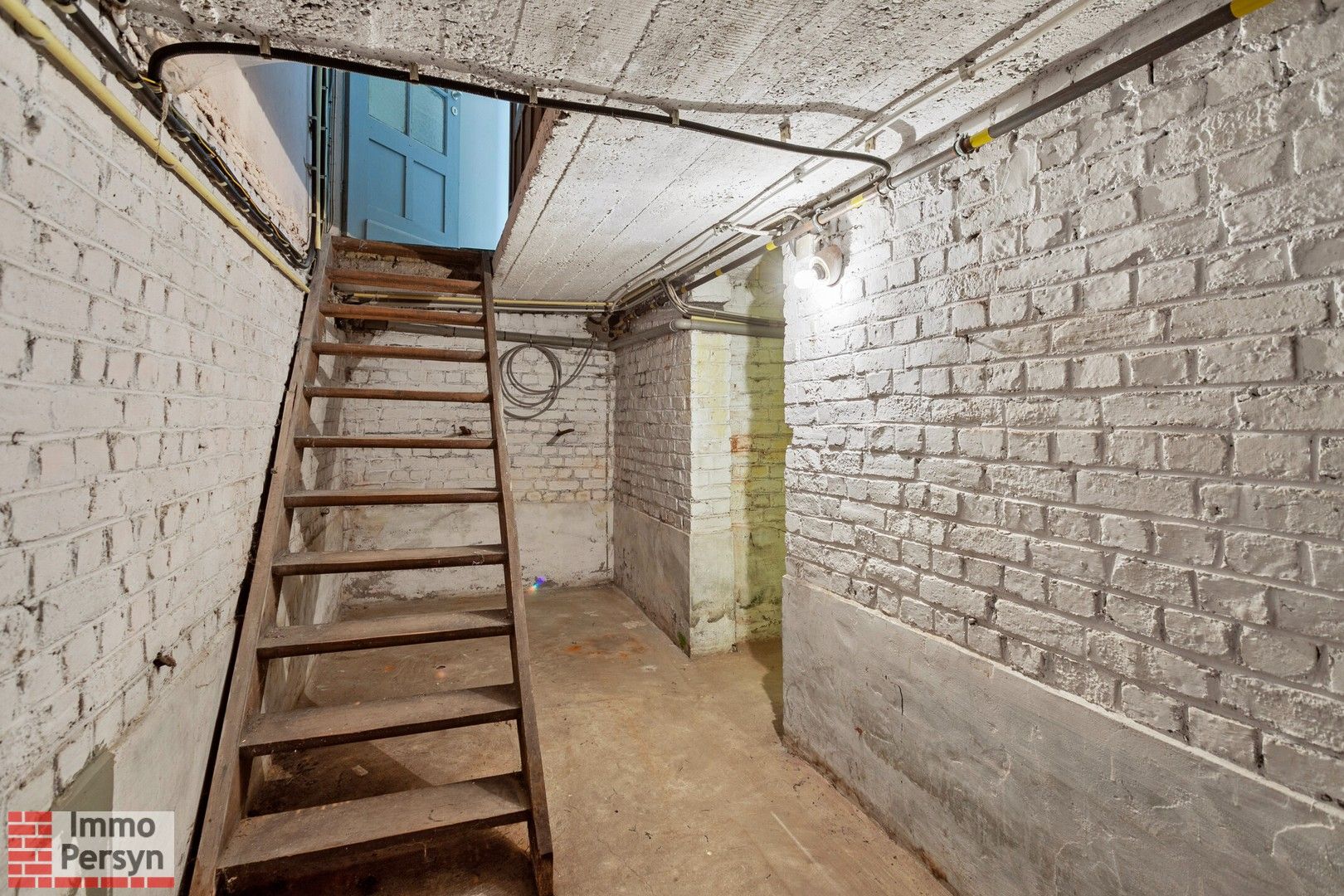 Stadwoning met 3 slaapkamers,  badkamer, 2 toiletten. foto 17