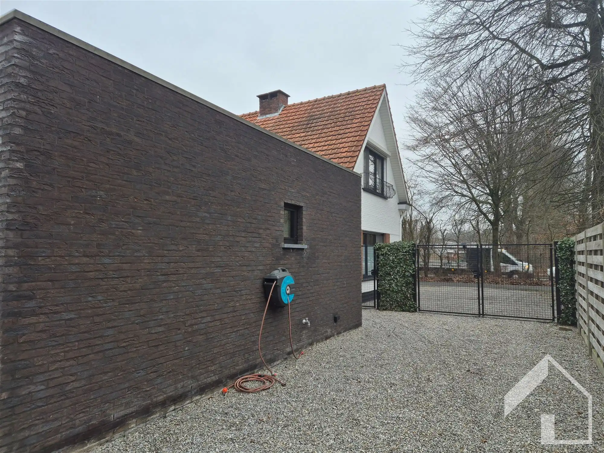 Lichtrijke huurwonig met leuke tuin, terras,oprit en 3 ruime slaapkamers nabij het centrum van Maria-ter-heid (Brasschaat) foto 20