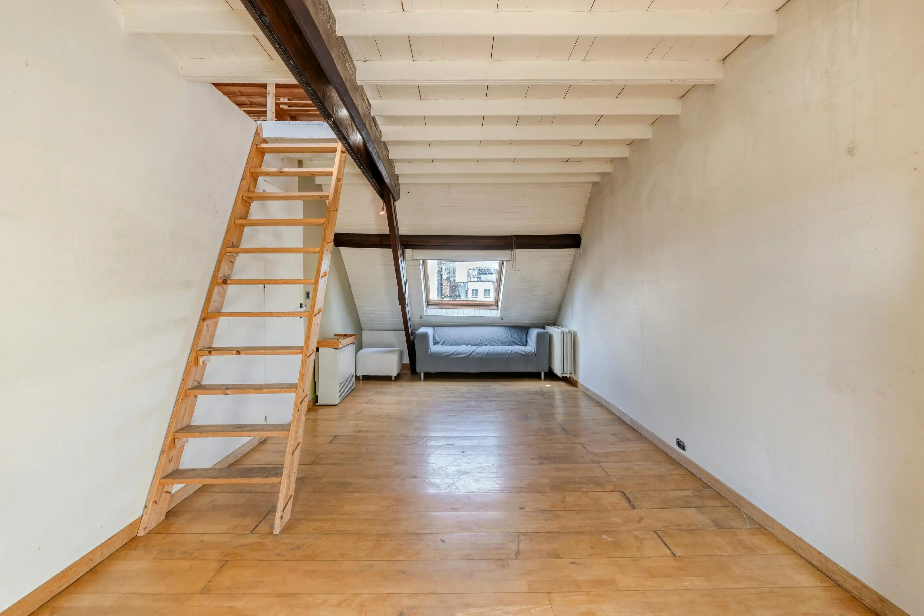 Karaktervol en ruim huis te koop te Ledeberg foto 22