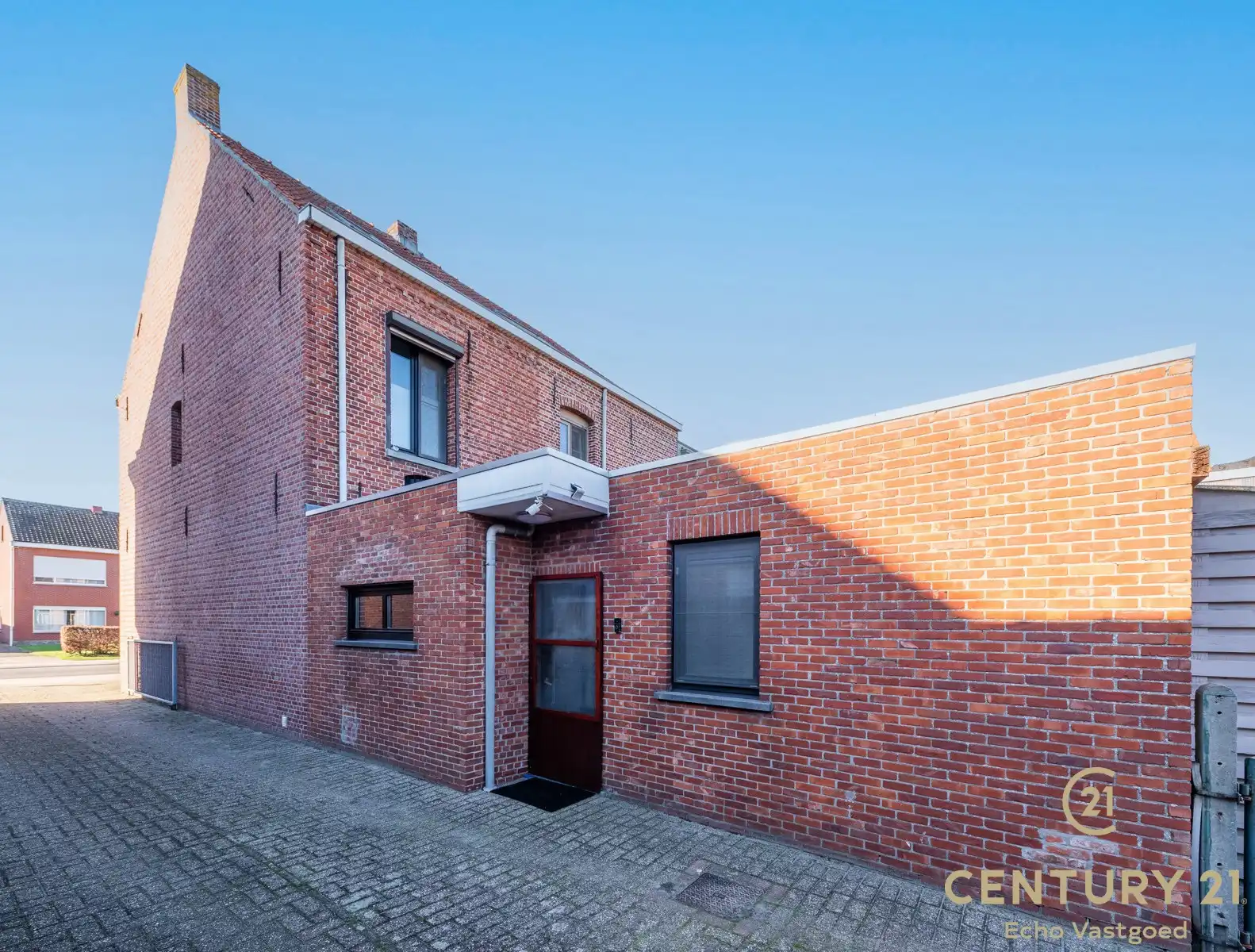 Mooie karakterwoning met tuin, parking en 3 slaapkamers foto 24