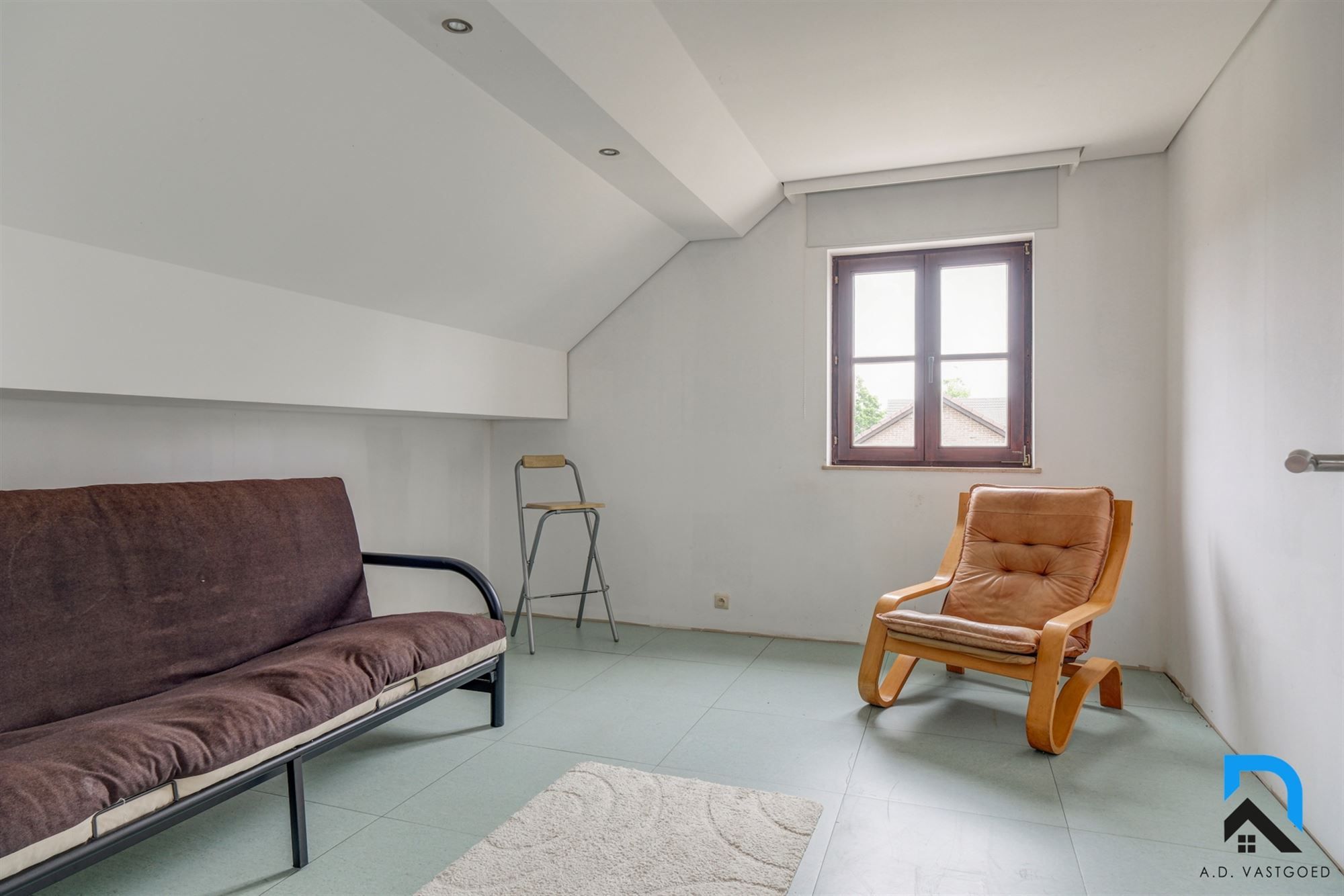Ruime woning met 5 slaapkamers op toplocatie foto 25