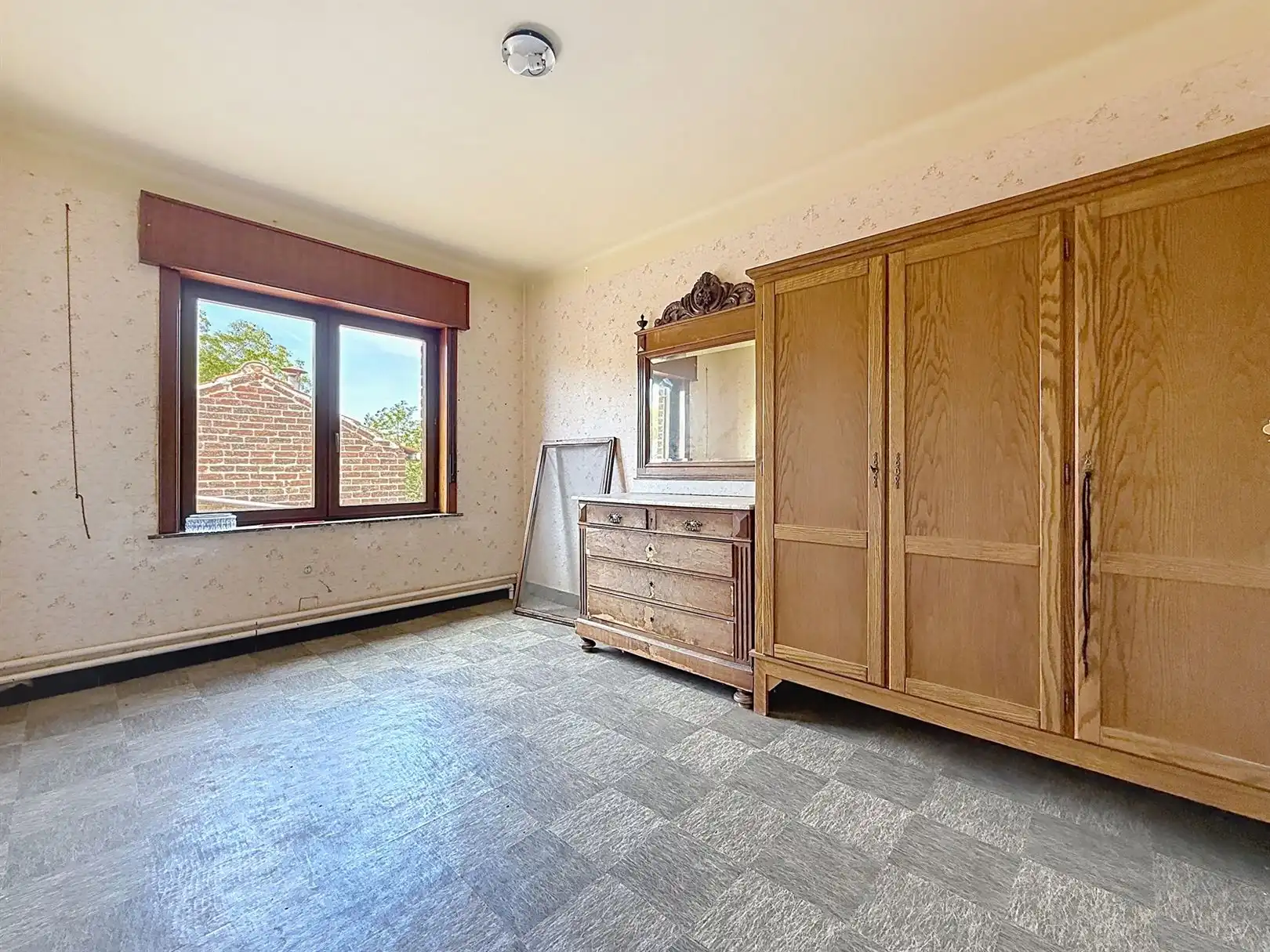 Te renoveren woning met 3 slpks en zolder, tuin, 12a 06ca foto 26