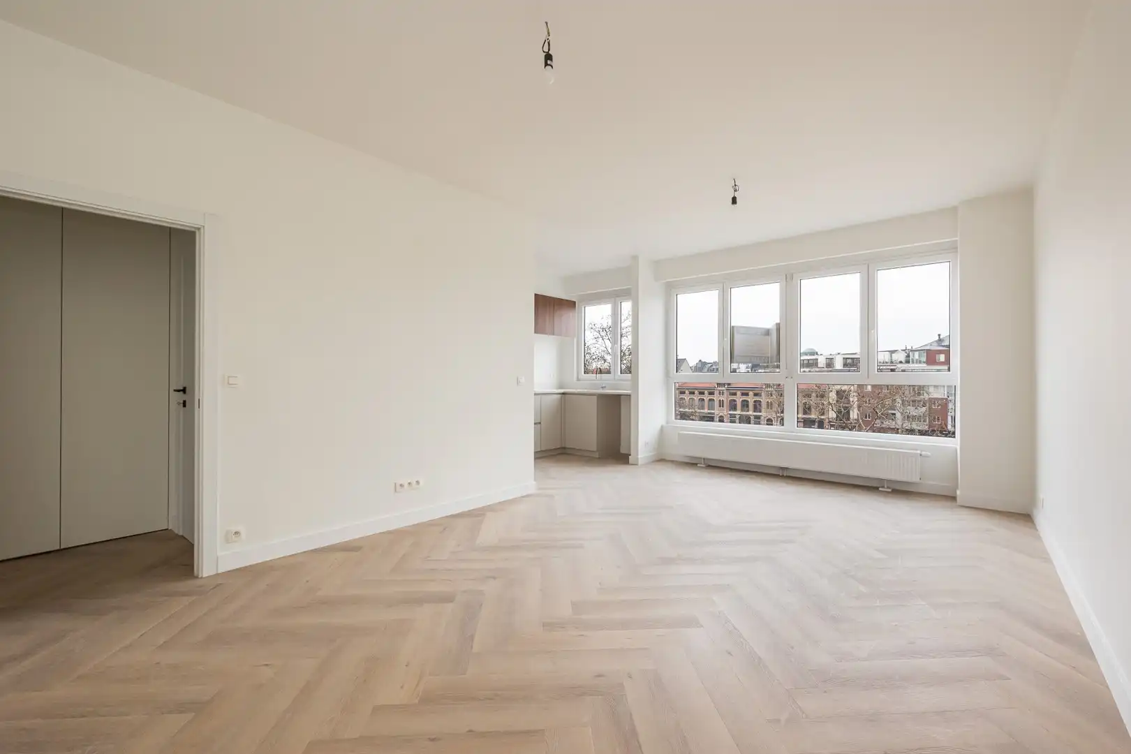 GERENOVEERD APPARTEMENT AAN HET ZUIDPARK foto {{pictureIndex}}