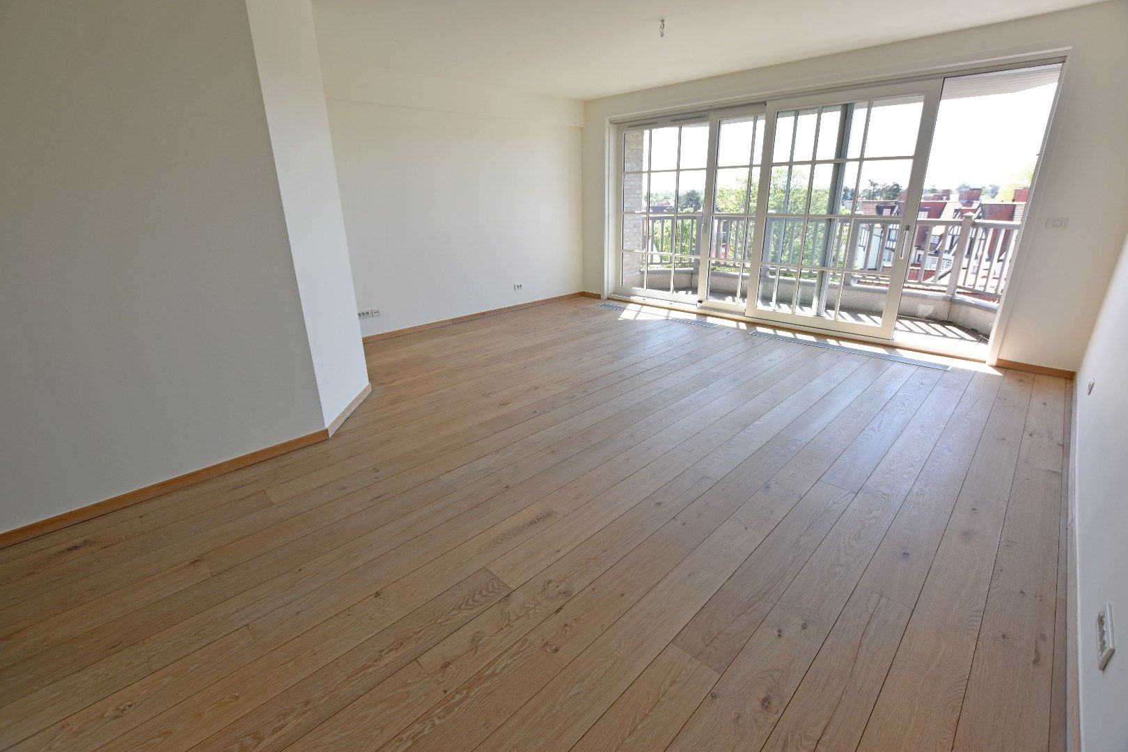 Mooi onderhouden appartement op de Kustlaan nabij het Albertplein foto 4