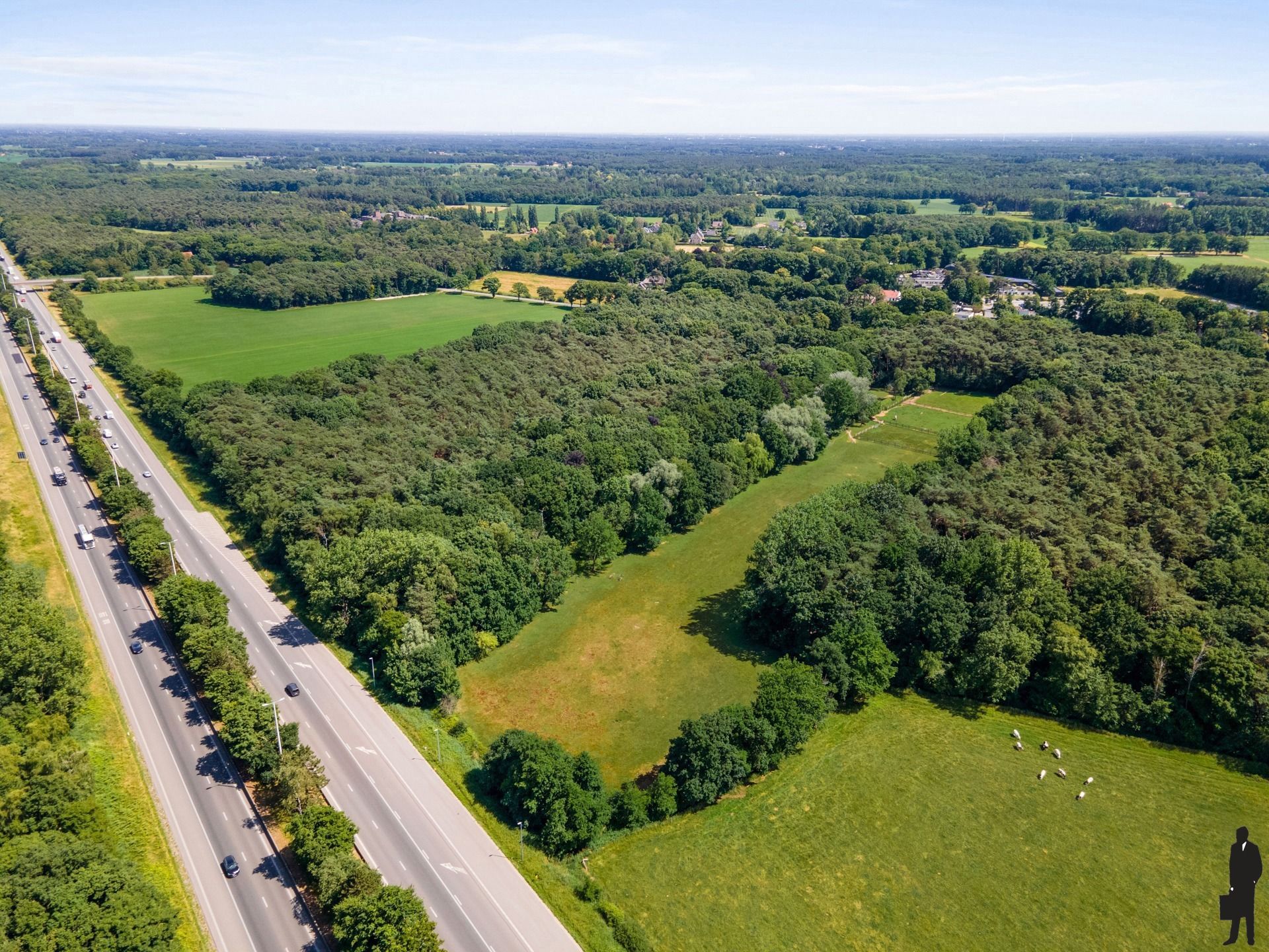 Riante hoeve op uitzonderlijk domein van bijna 10 ha foto 32