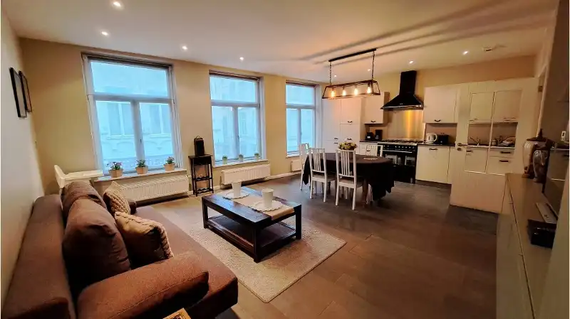 Uniek handelspand met woonst te koop in het centrum van Brugge foto 5