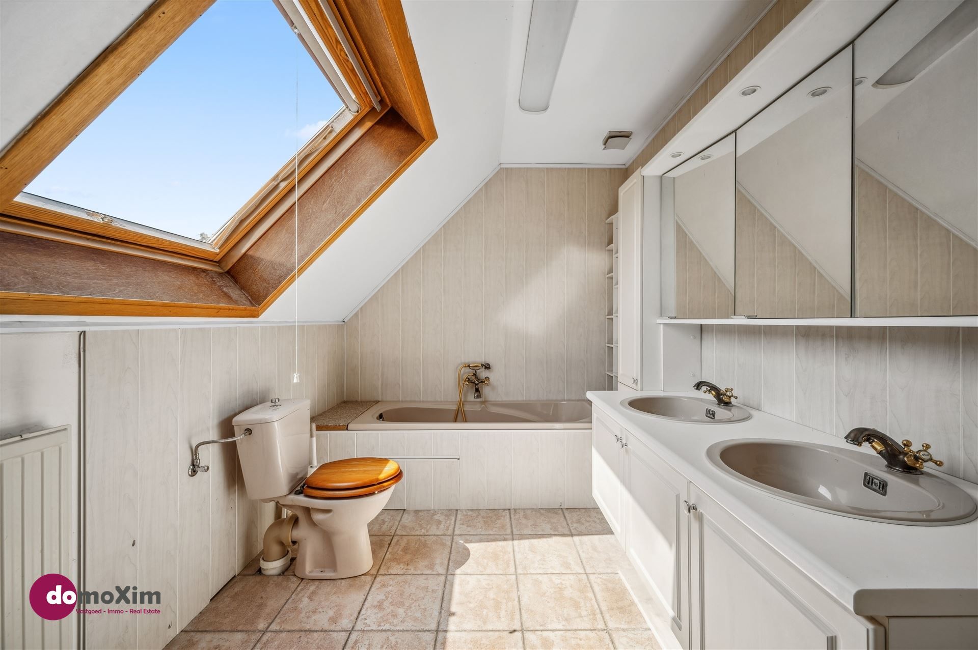 Op te frissen villa met 341 m2 bewoonbare oppervlakte ! foto 24