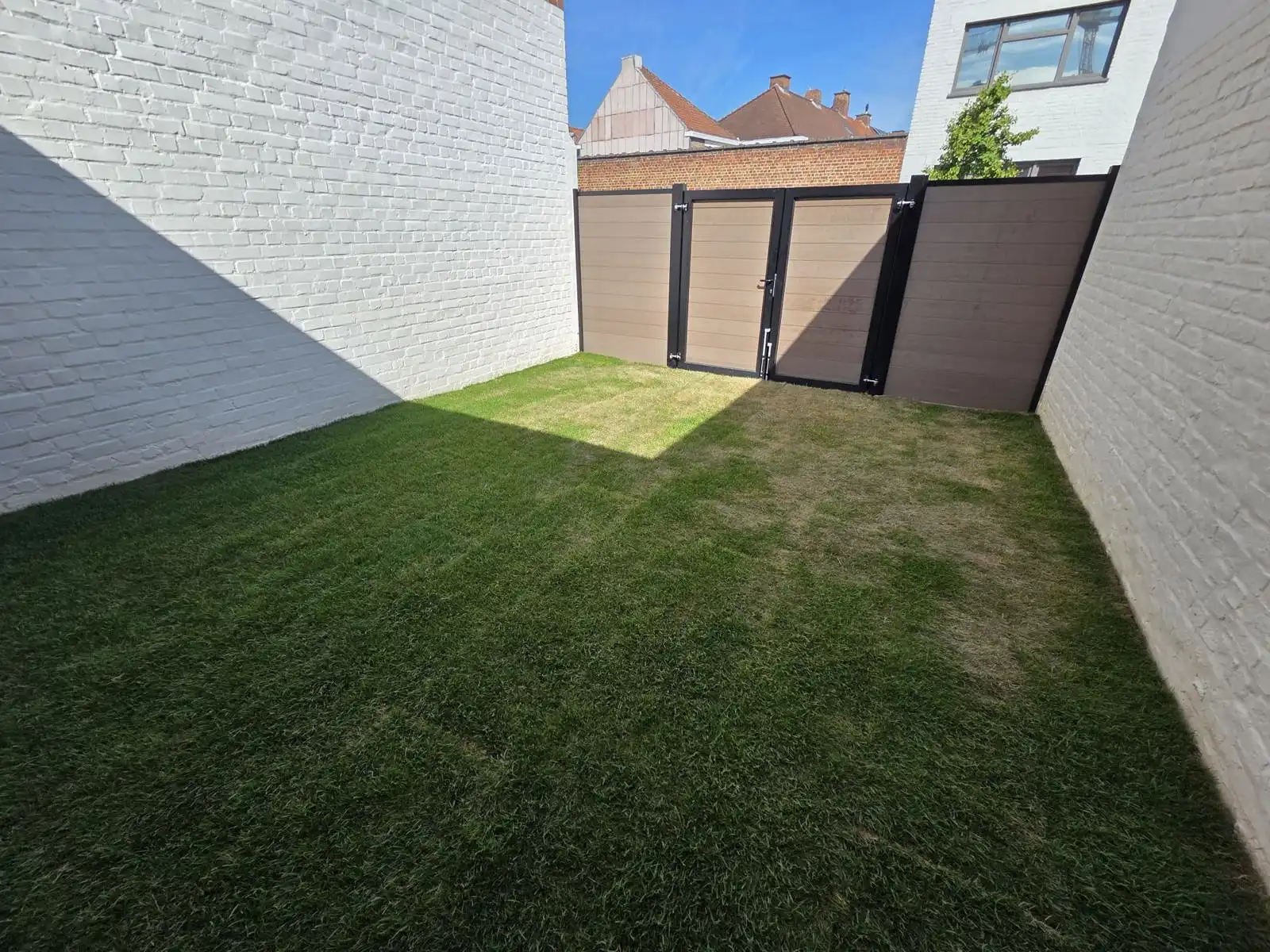 Kloeke en heel ruime instapklare woning! foto 3