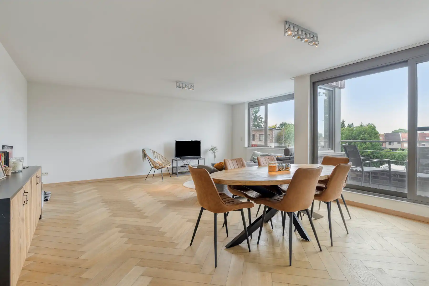 Ruim duplexappartement met 3 slaapkamers in Wommelgem. foto 4