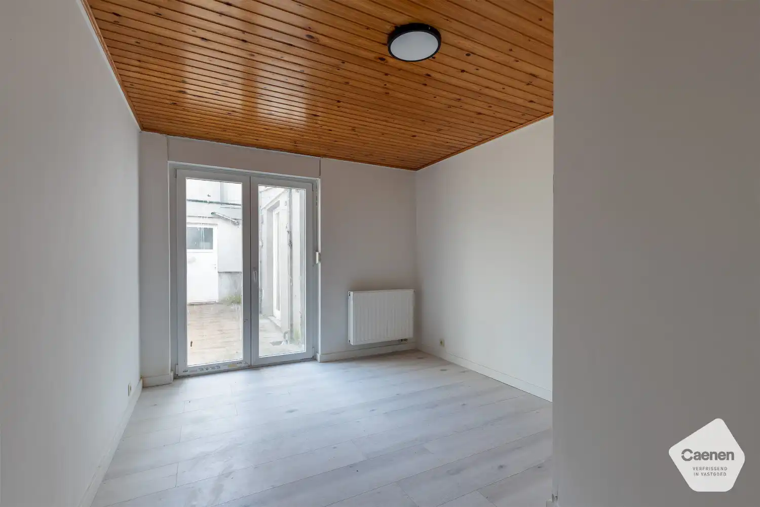 Een licht op te frissen appartement met twee slaapkamers, gelegen op een rustige locatie nabij het strand, het centrum en het openbaar vervoer foto 7