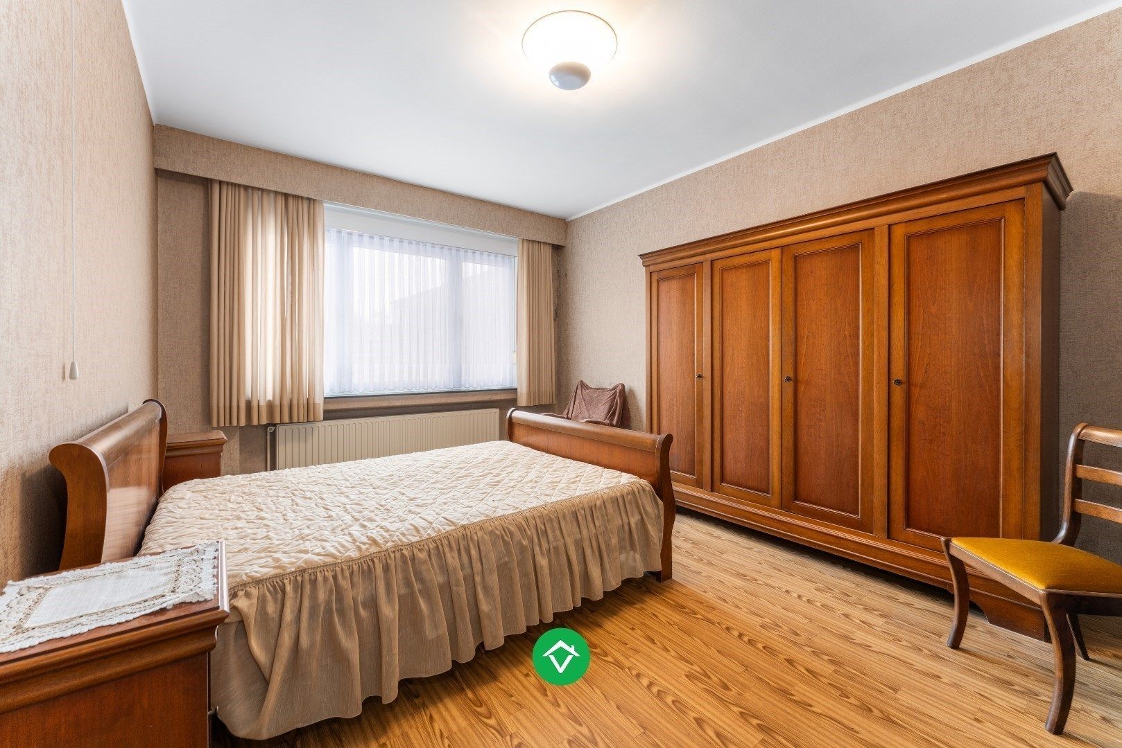 Ruime woning met 7 slaapkamers en loods (320m²) in centrum Roeselare foto 14
