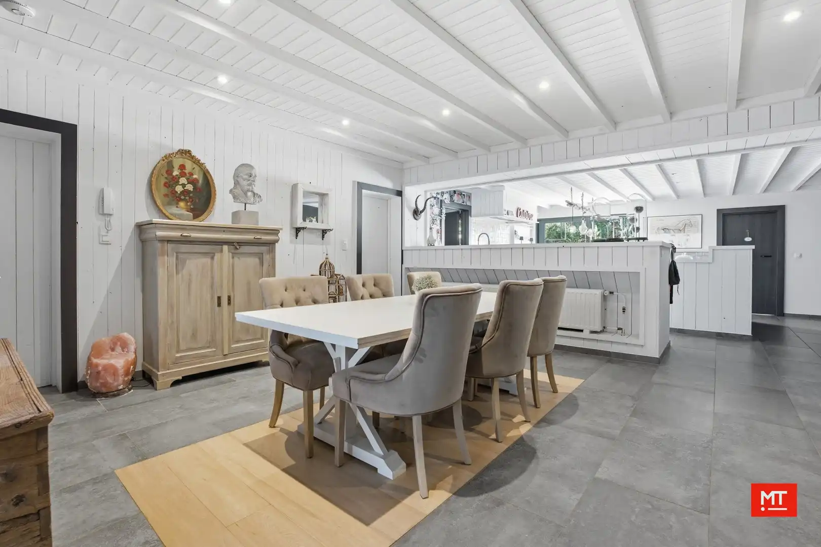 Verrassend ruime woning met prachtige tuin, vlakbij het centrum van Lauwe foto 6