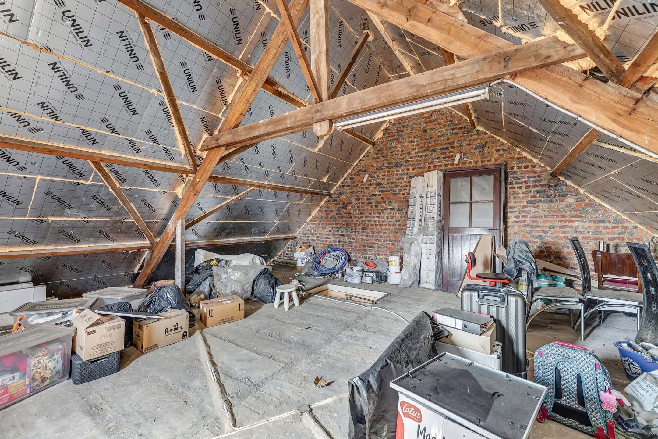 Instapklare woning met ruime opslagplaats/garage en tuin foto 21