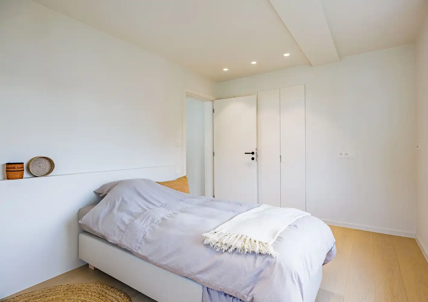 Exclusieve gerenoveerde koppelvilla vlak bij zee met 8 slaapkamers foto 25