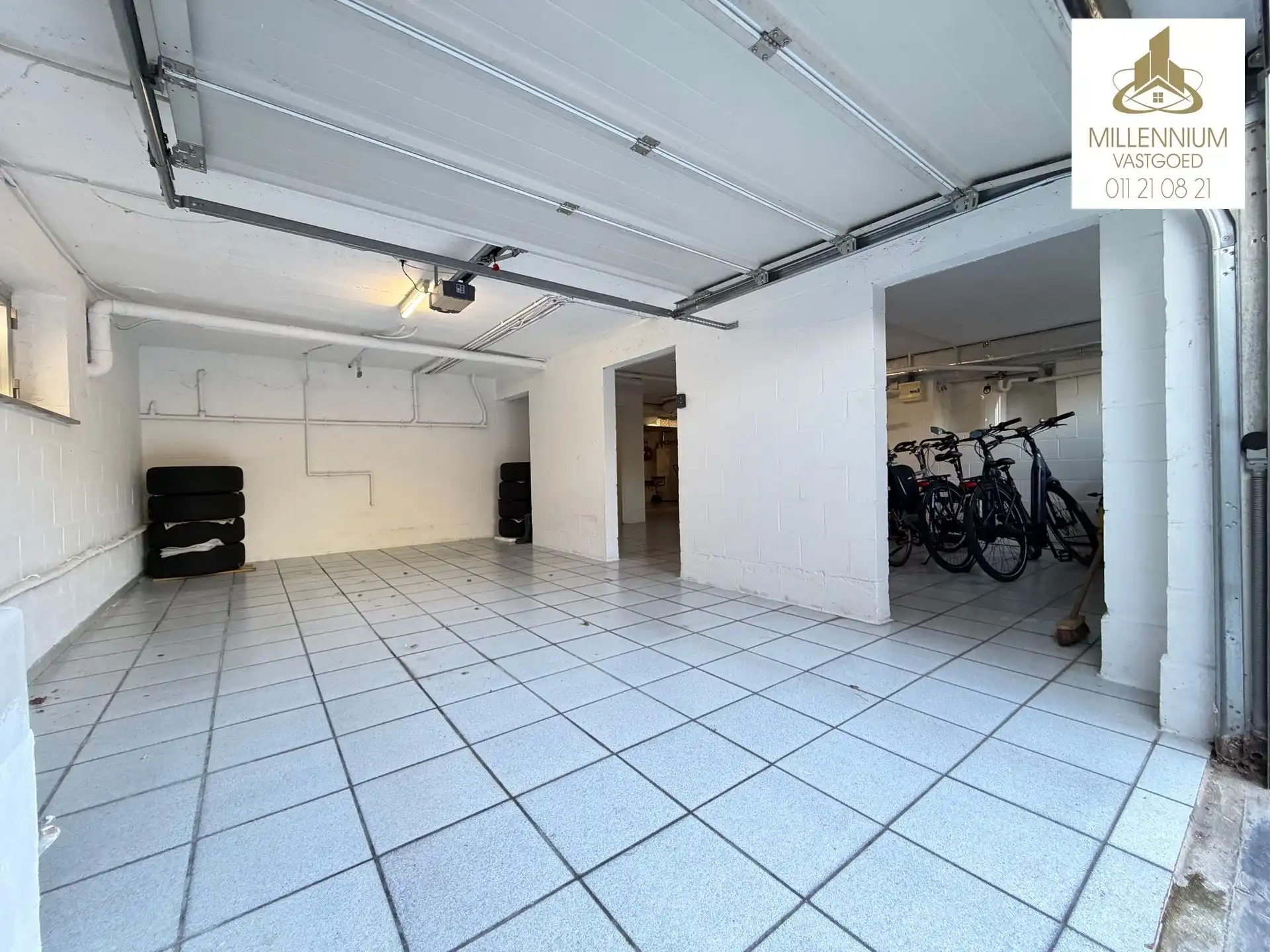 Royale villa met 4 slpk Diepenbeek foto 32