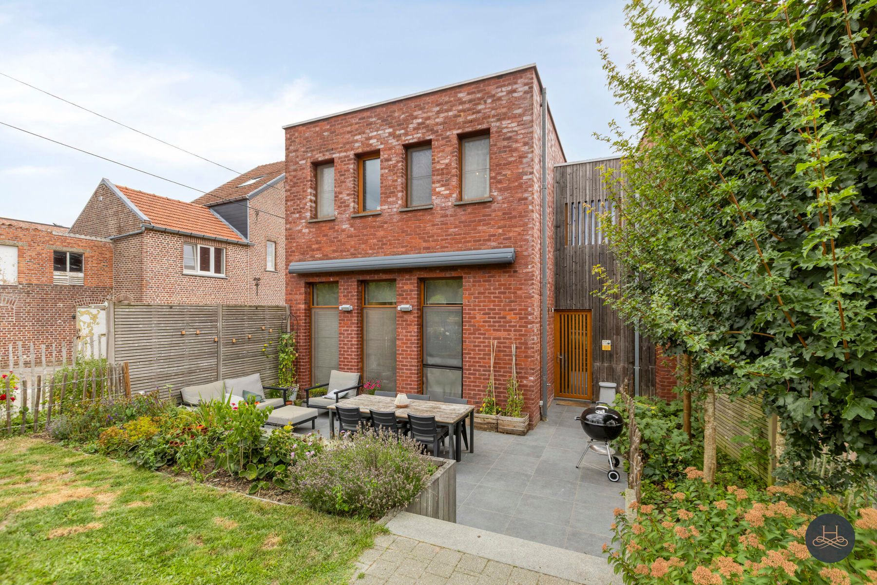 Gezellige en moderne halfopen woning met leuke tuin foto 24