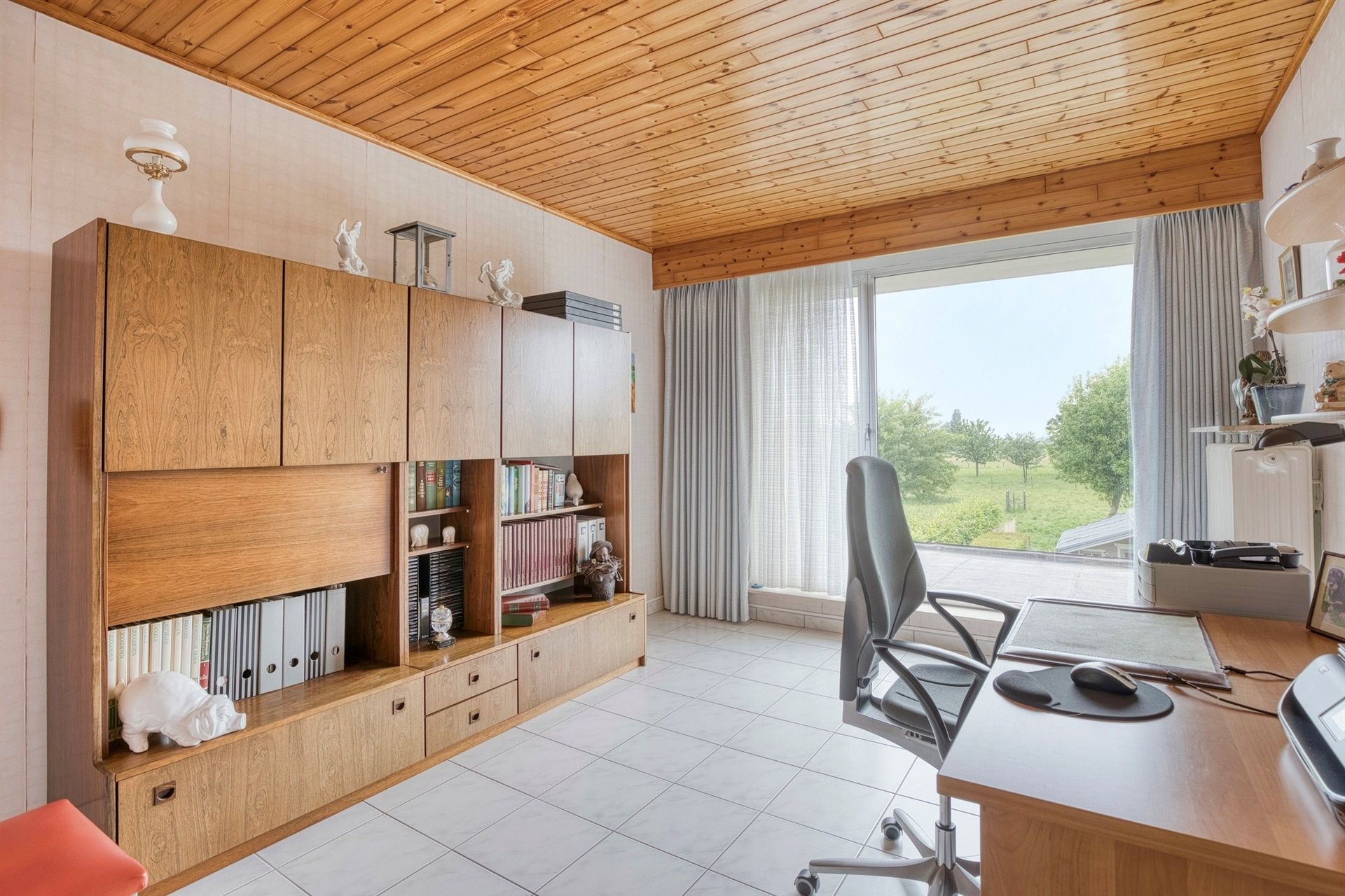 Rustiggelegen, zeer welonderhouden woning met gunstige EPC-score B! foto 20