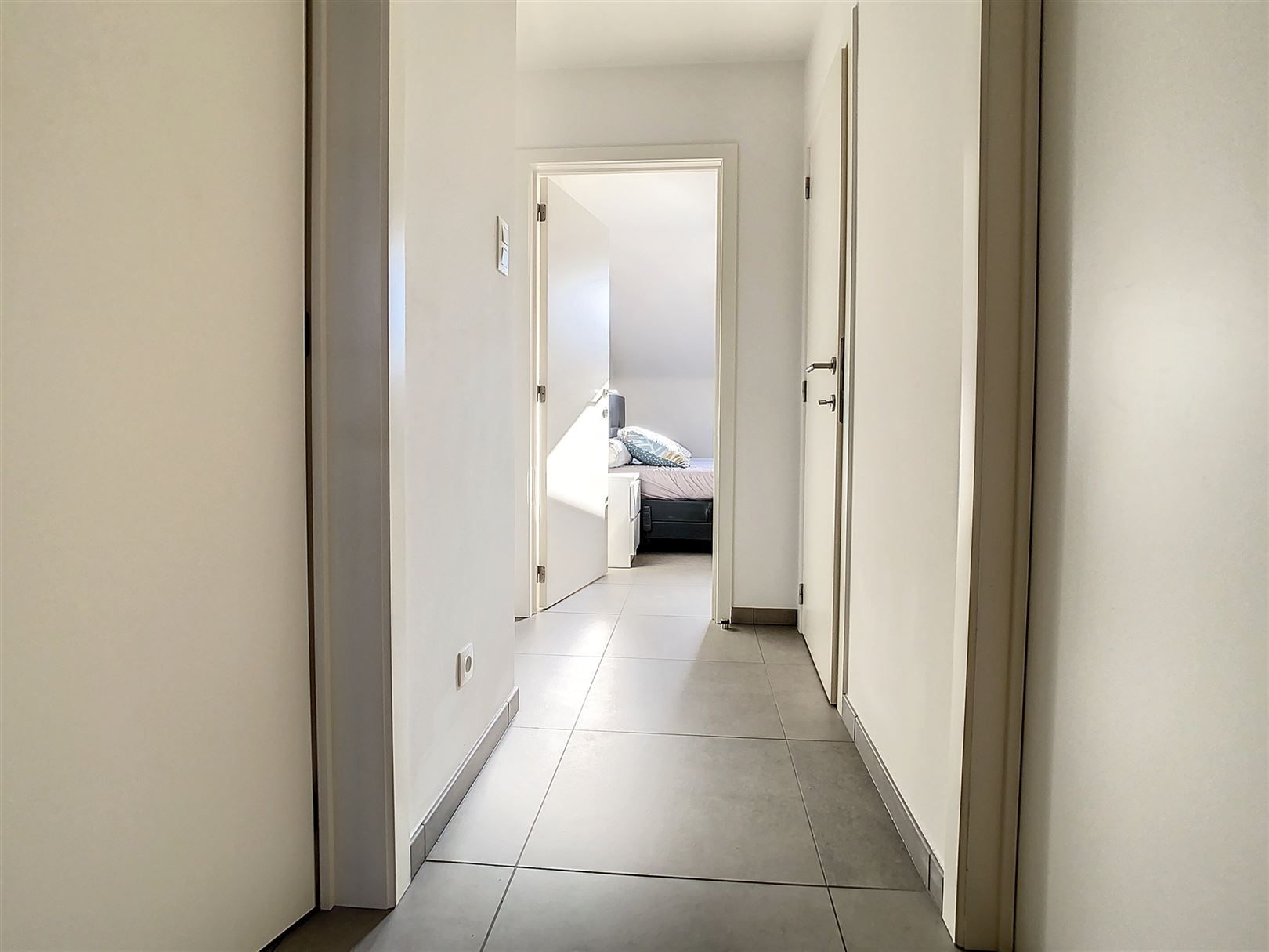 Mooie woning, 3 slpks, garage en groot terras foto 38