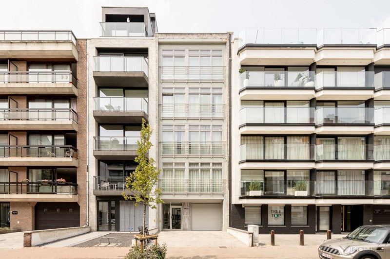 Stijlvol gerenoveerd appartement op een boogscheut van de zee en het winkelcentrum foto 3