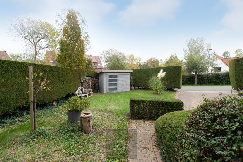 Charmante villa met 5 slaapkamers gelegen in de rustige Simli-wijk te Nieuwpoort-Bad. foto 44