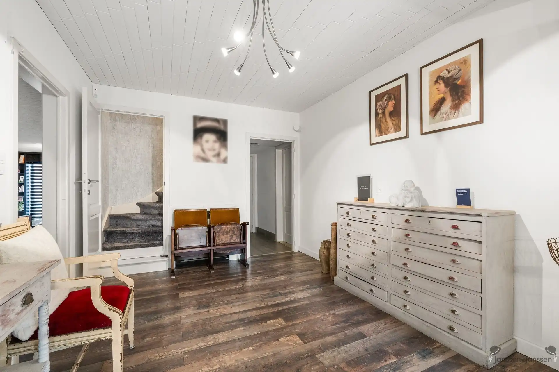 RUIME EN ENERGIEZUINIGE WONING MET 6 SLAAPKAMERS, KANGOEROE WONEN OF VRIJ BEROEP MOGELIJKHEDEN OP TOPLOCATIE TE ZONHOVEN foto 8