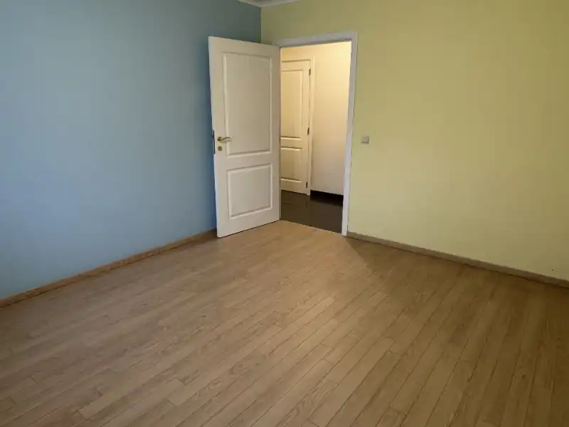 Gelijkvloers appartement met 2 slaapkamers foto 20