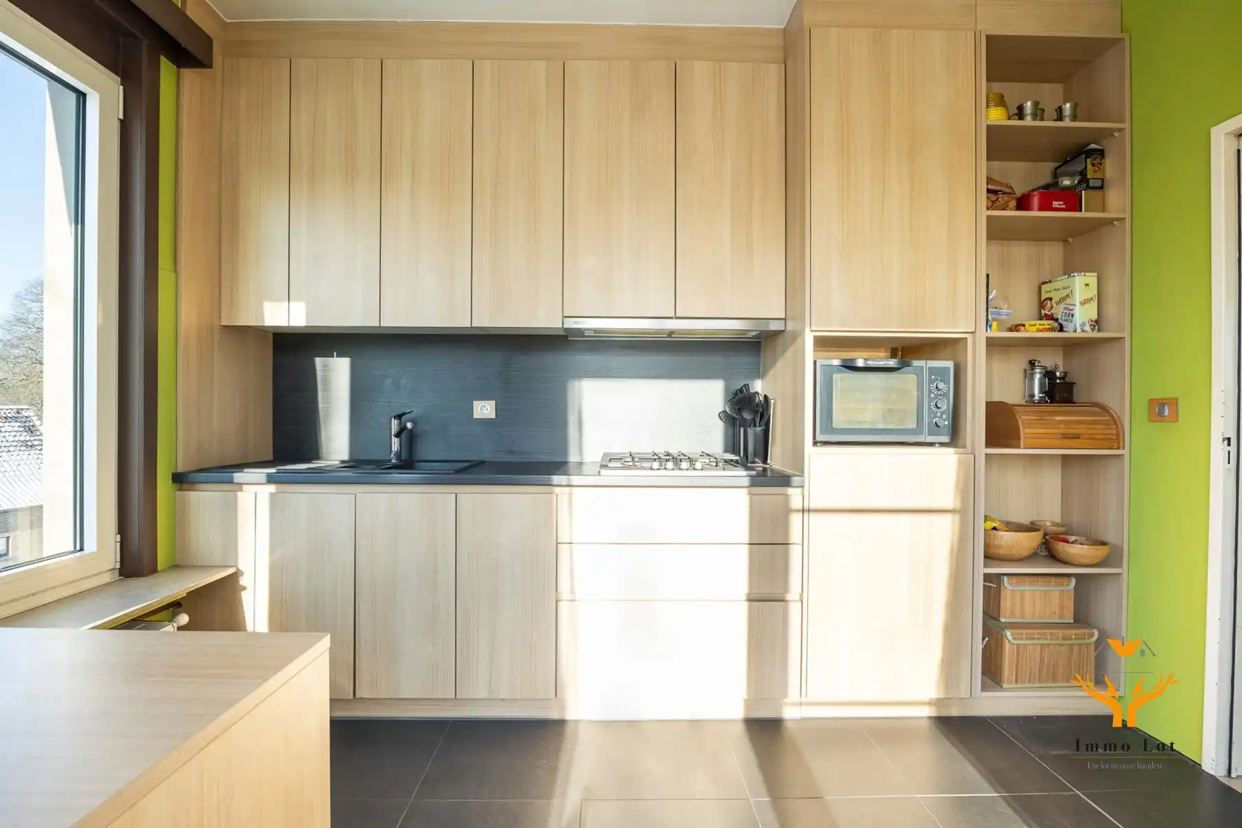 Instapklaar appartement in rustige wijk in Sint-Amandsberg foto 7