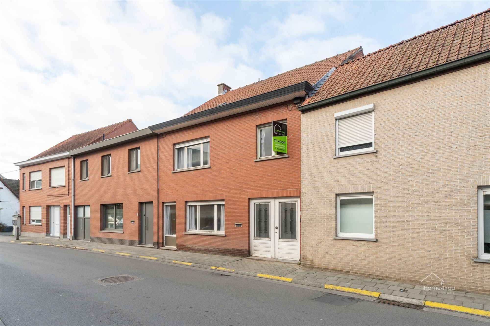 Ruime rijwoning met potentieel op het dorp!  foto 22