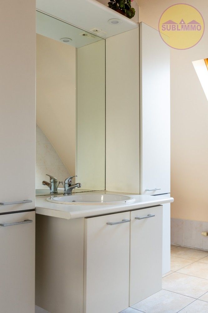 Prachtig appartement met 2 slaapkamers, terras, garage en berging in Leopoldsburg. foto 13