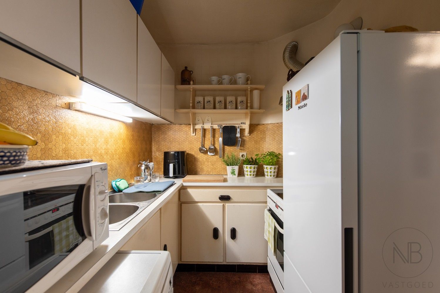 Karaktervolle burgerwoning met veel ruimte en authentieke details foto 18
