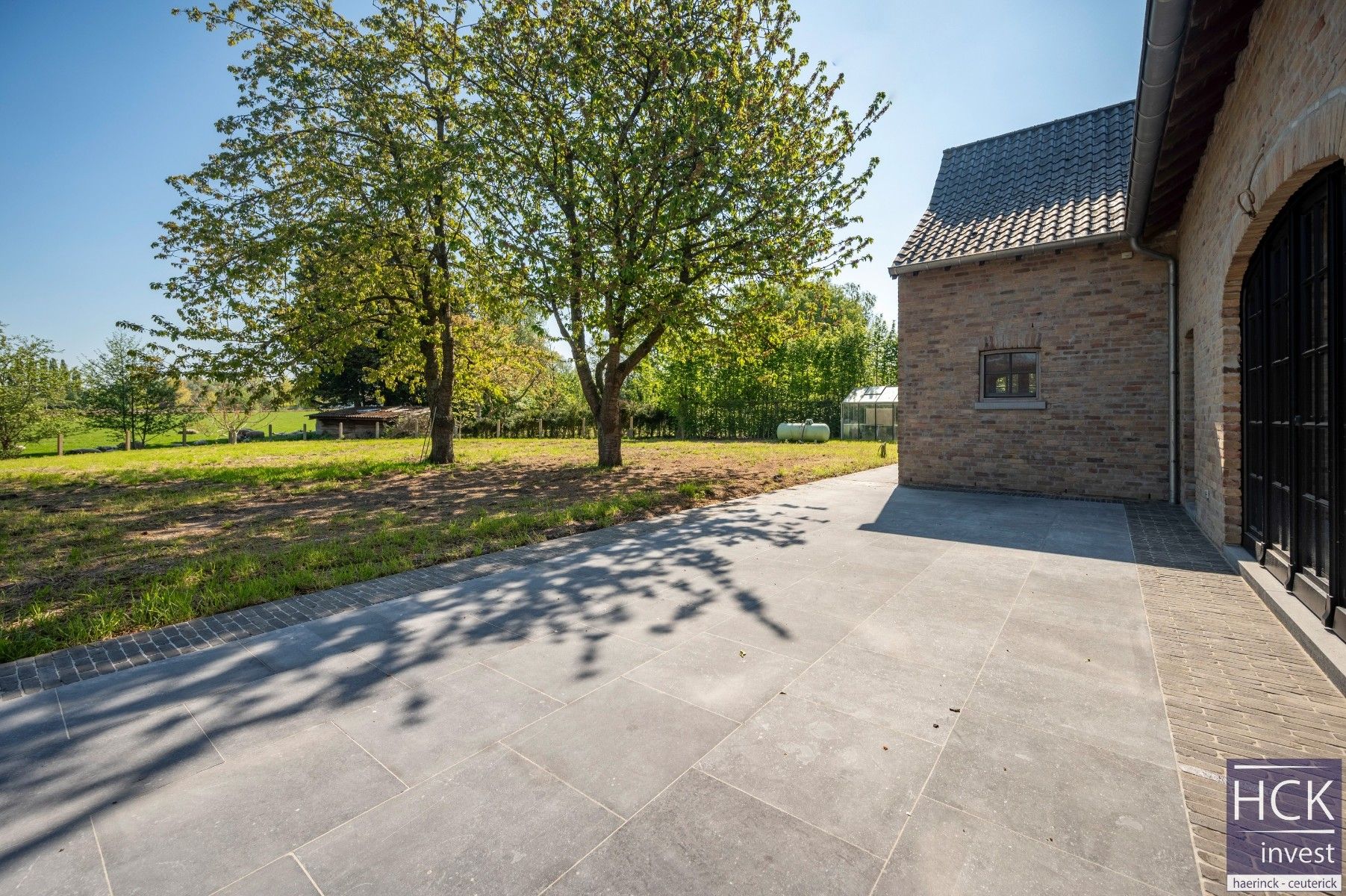 KRUISHOUTEM - Exclusieve landelijke woning met bijgebouwen, high-end afwerking!! foto 16