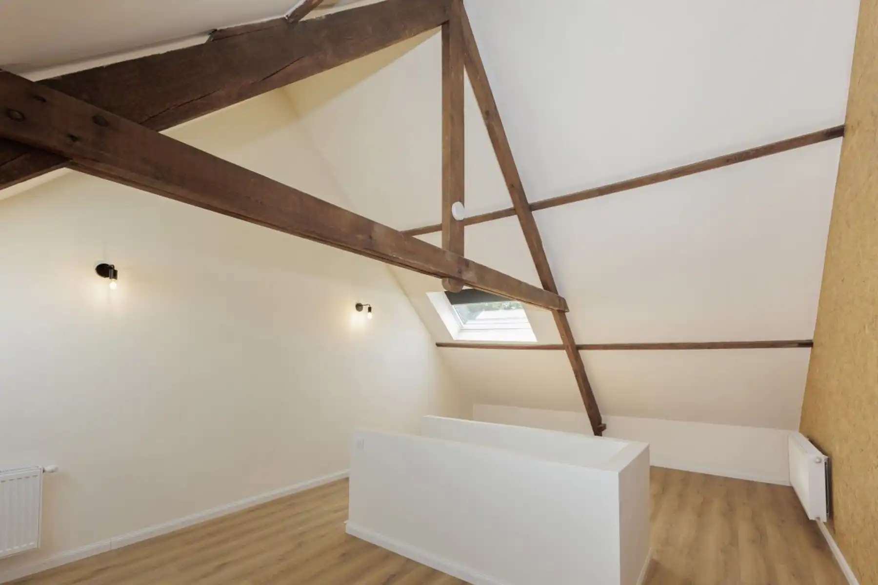 Volledig vernieuwde woning foto 13