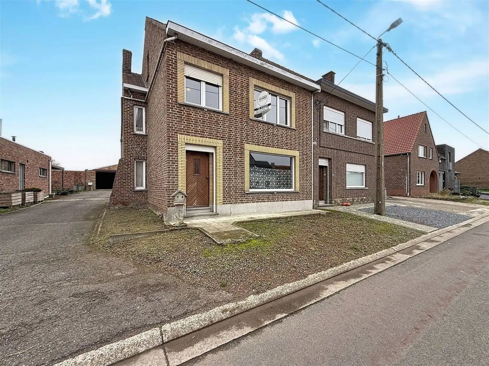Hoofdfoto van de publicatie: Te renoveren woning, 3 slpks (+ inrichtb zolder), 3a 41ca
