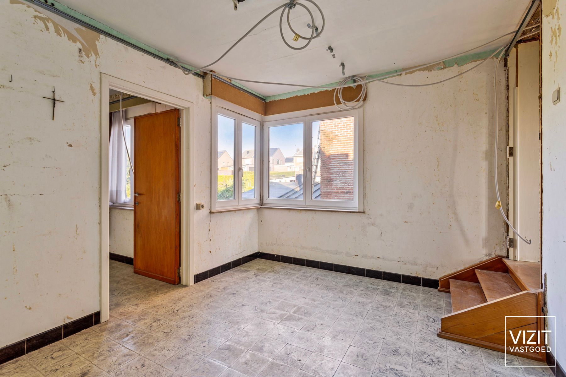 Te renoveren woonhuis met 3 slaapkamers foto 14