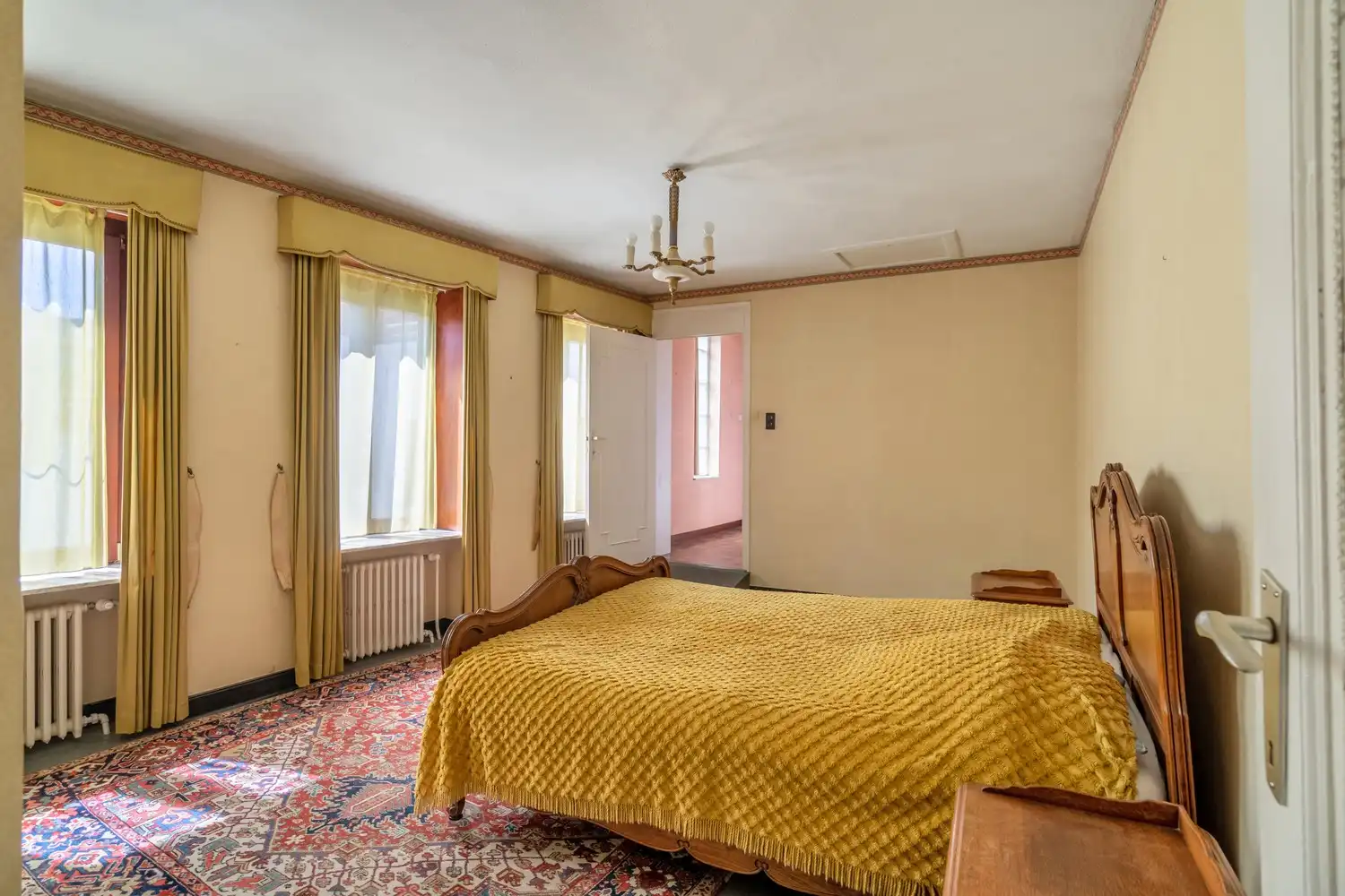 Woning met garage in het centrum van Sint-Truiden foto 9