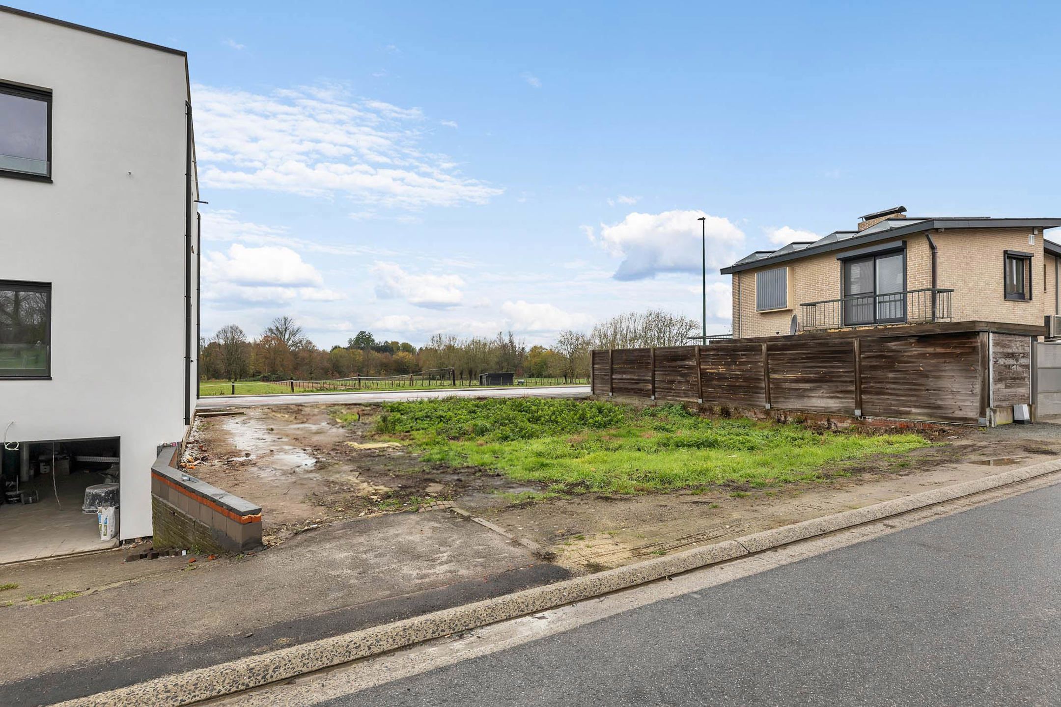 Perceel grond voor open bebouwing op 2a 09ca foto 2